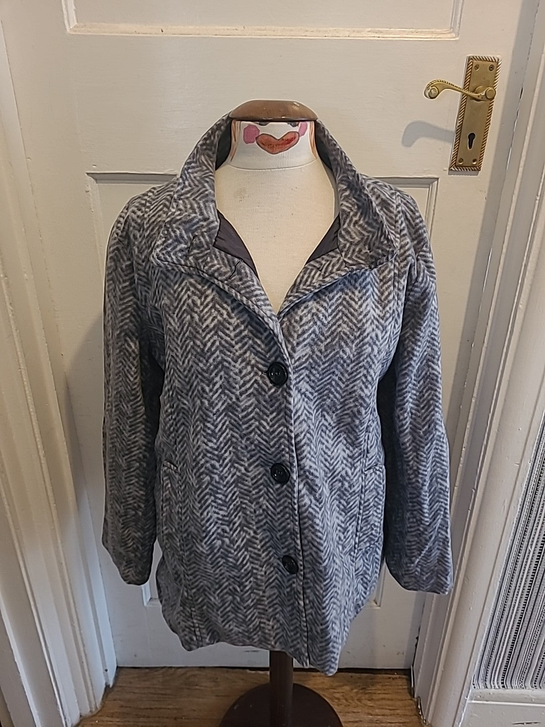 Ladies Anne De Lançay Coat Size Med Grey/white