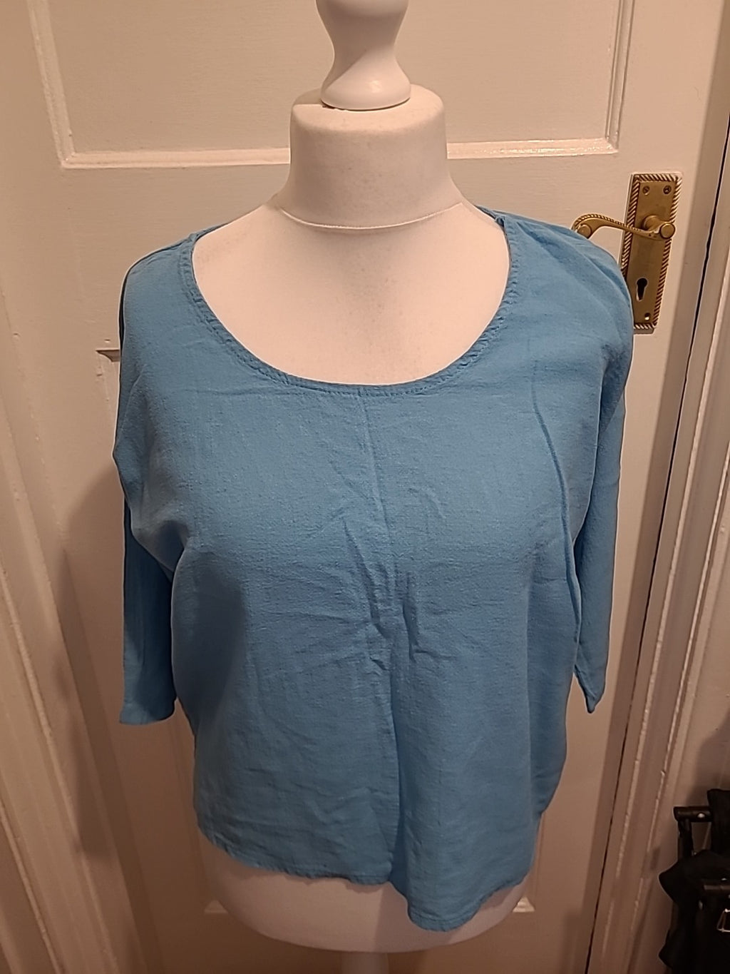Ladies Size Large Aqua Linen Blend Tshirt