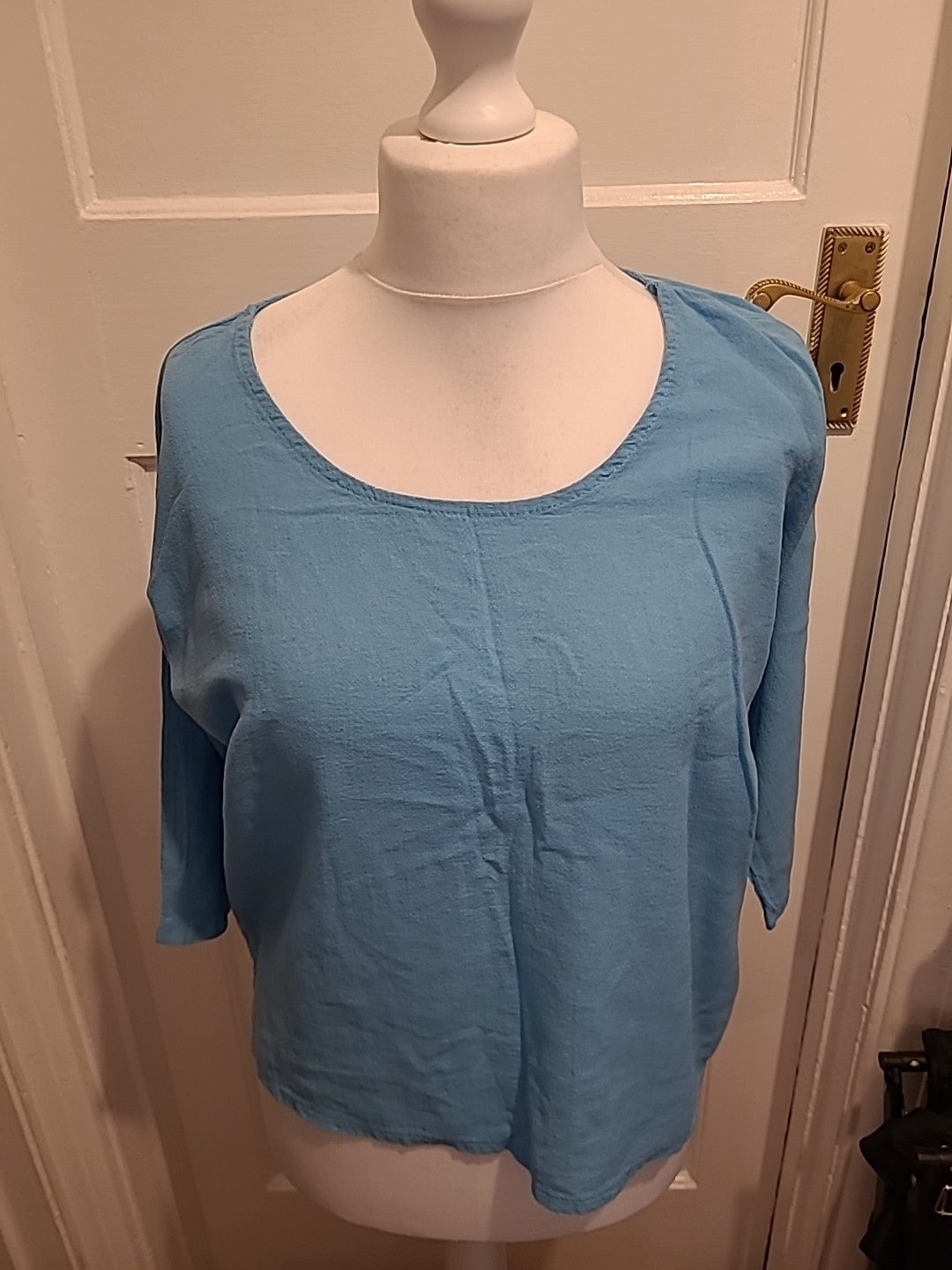 Ladies Size Large Aqua Linen Blend Tshirt