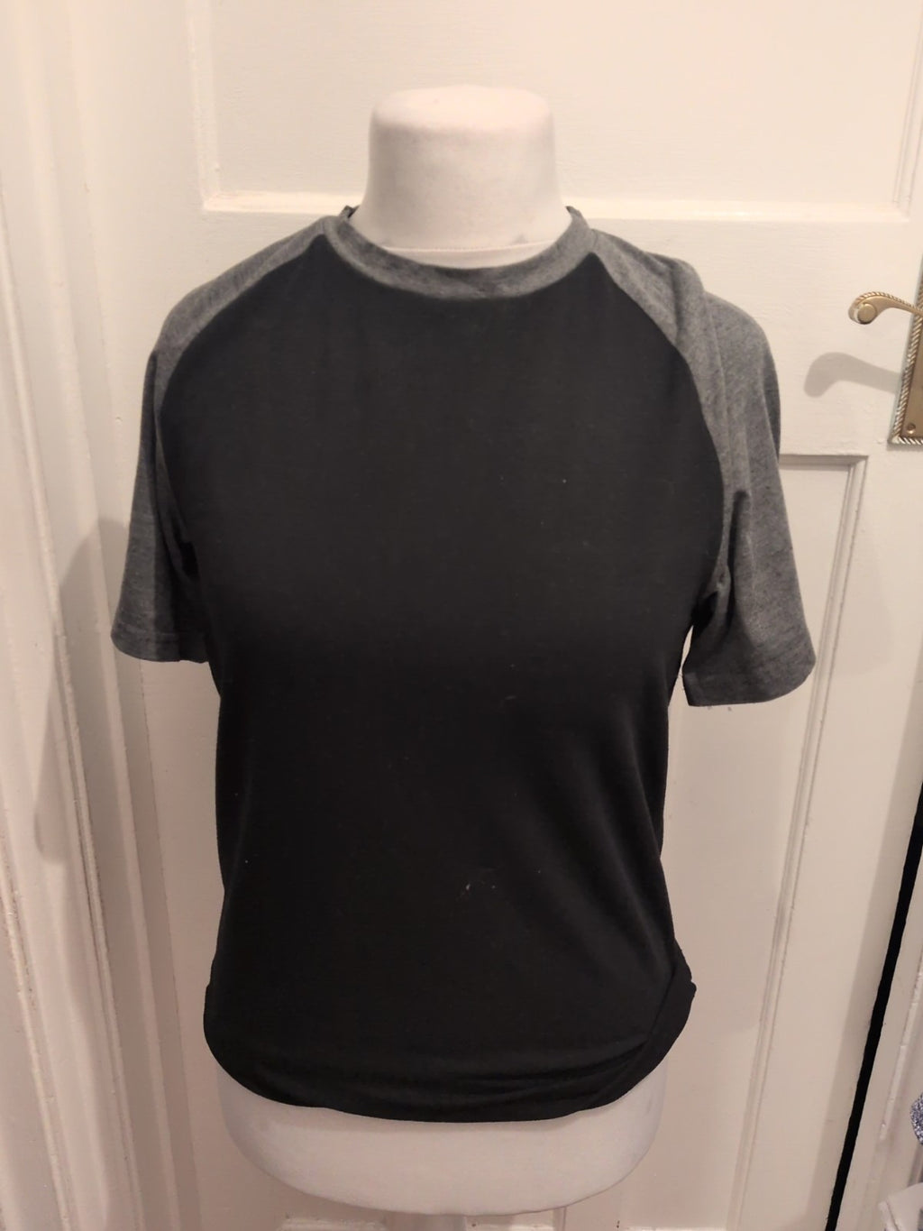 Shein Man Small Black With Grey Sleeves Short Sleeve T-shirt