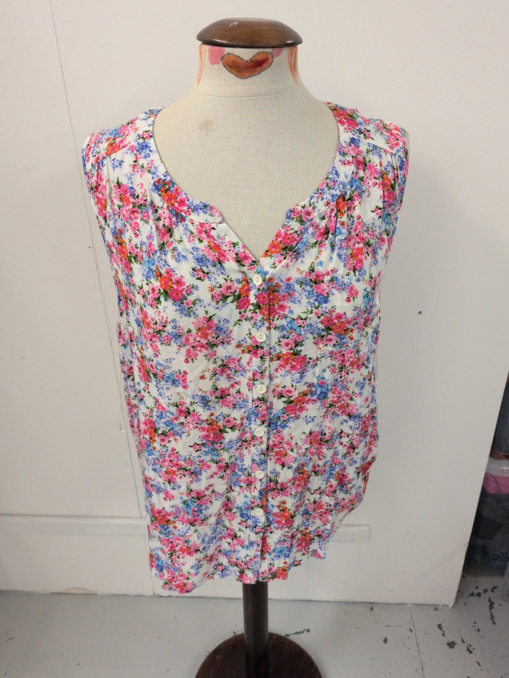 Tu 16 Bright Floral Sleeveless Buttoned Blouse