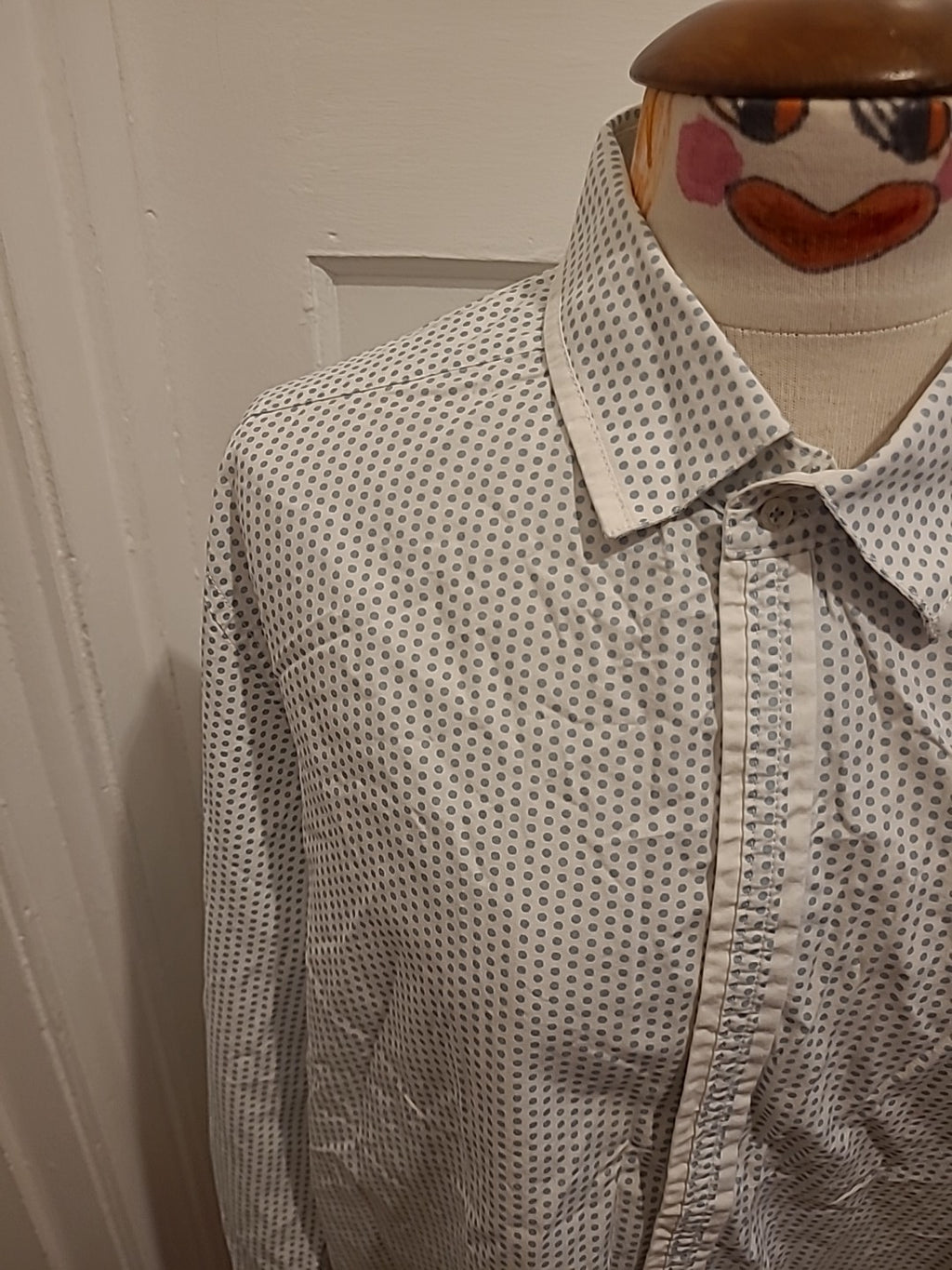 Mens Jeff Banks Size XL Blue/White Spotted Long Sleeved Shirt
