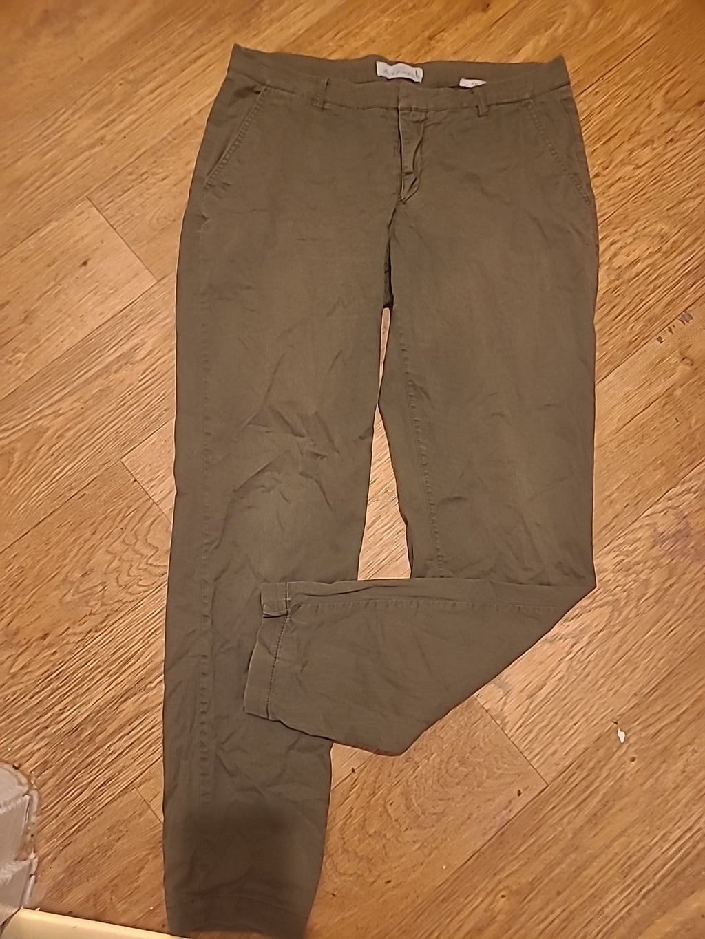 Ladies H&M Logg Size 30" Khaki Chino