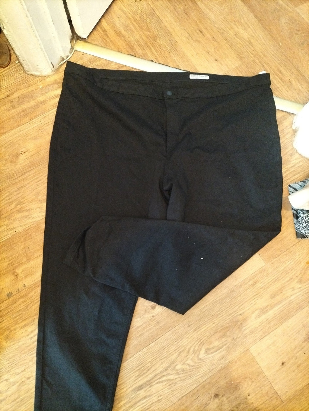 Ladies Marks And Spencer Size 32 Long Super Skinny Black Jegging