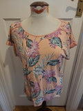 Ladies Oasis Size Large Pale Orange Floral Short Sleeved Tshirt
