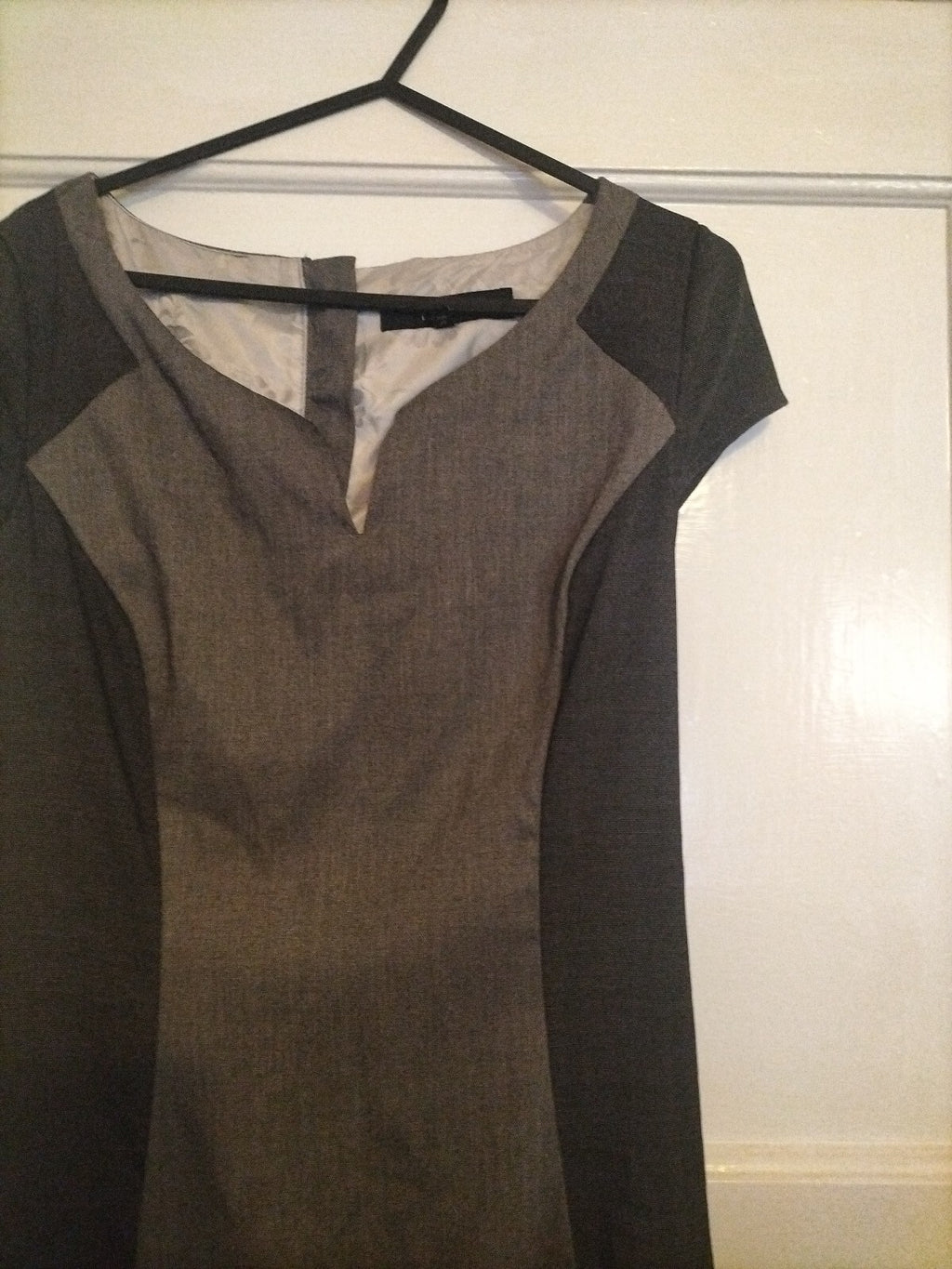 Ladies Next Size 6R Grey Cap Sleeved Dress