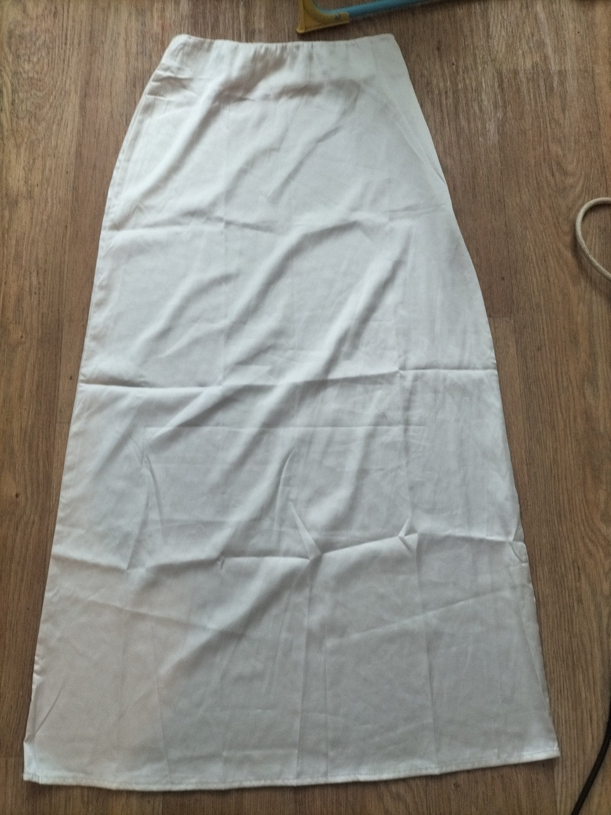 Ladies Size Small Cream Pettiskirt Small Mark On Front