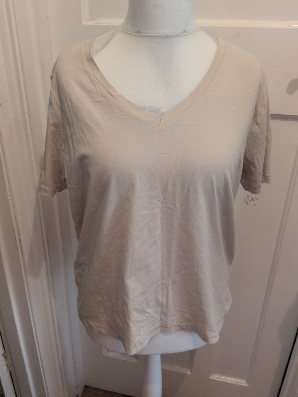 Primark 18-20 XL Stone Beige V Neck Short Sleeve T-shirt