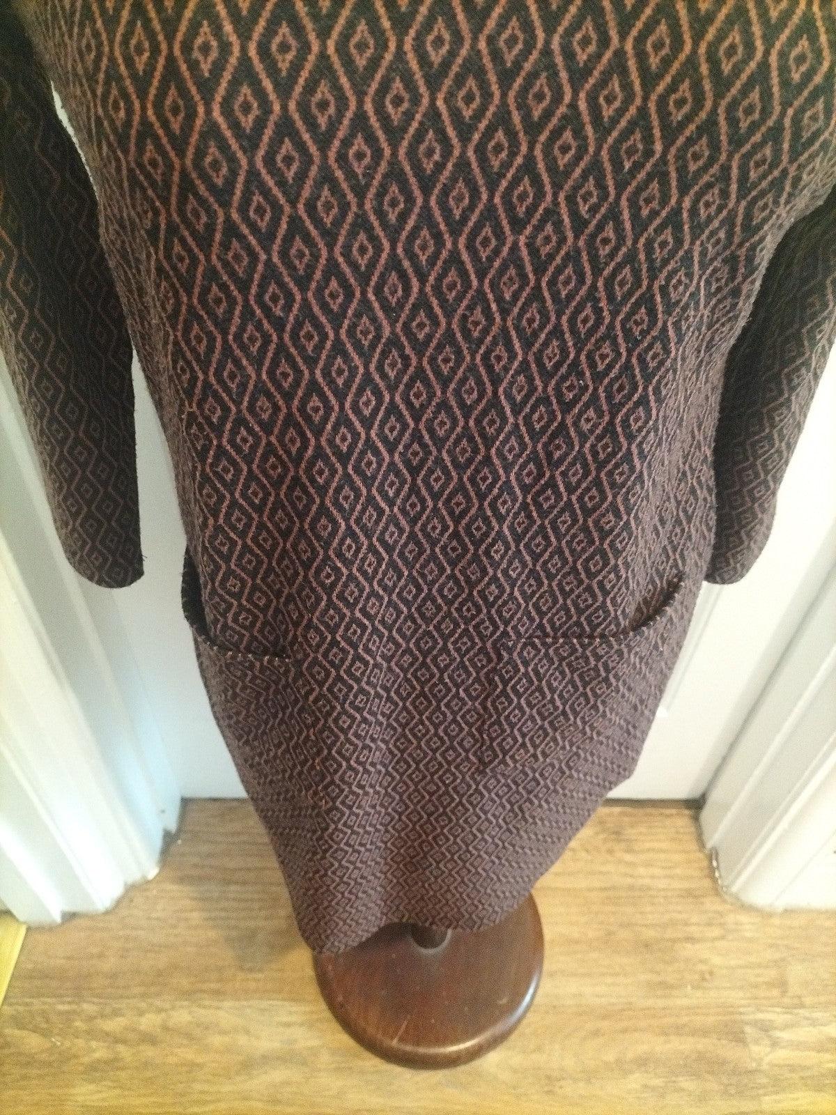 Ladies Tu Size 8 Black Brown Mid Sleeved Dress