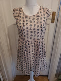 Ladies Max C Size 14 Pale Pink Patterned Lined Cap Sleeved Dress