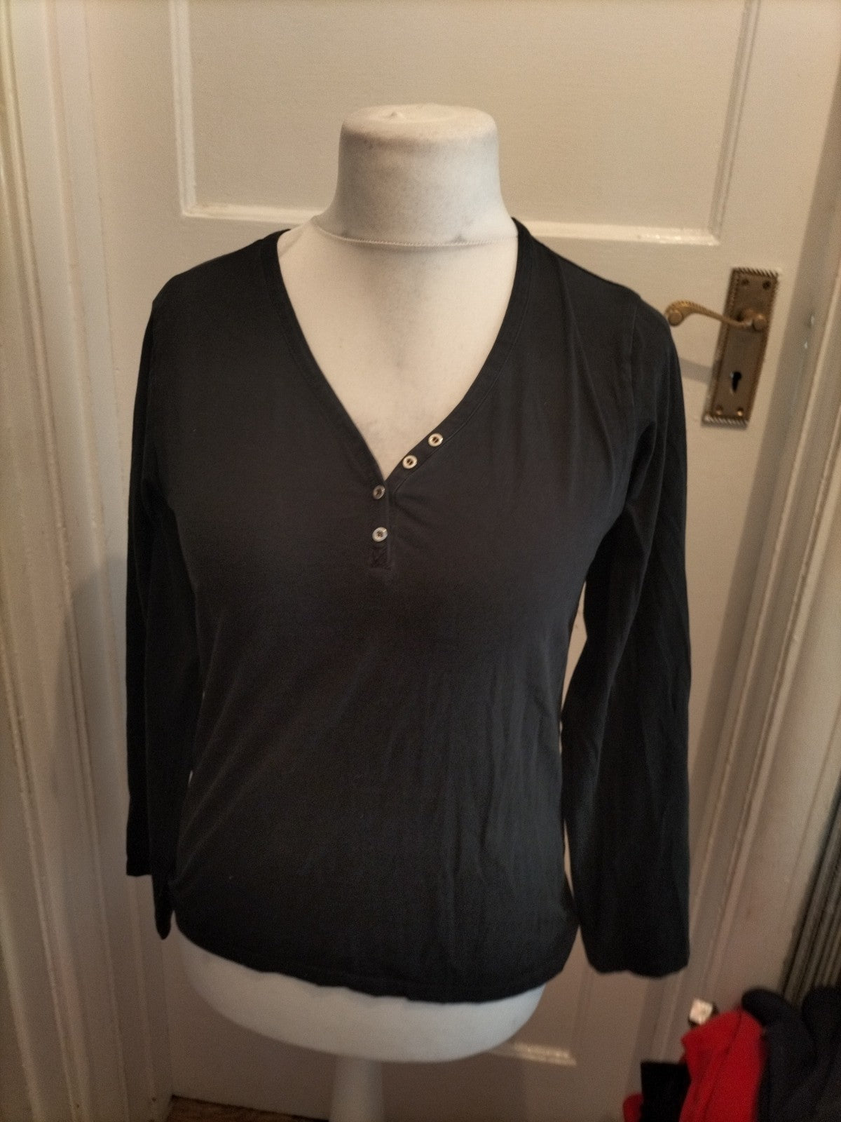 Ladies Smashed Lemon Size 14 Black Blouse