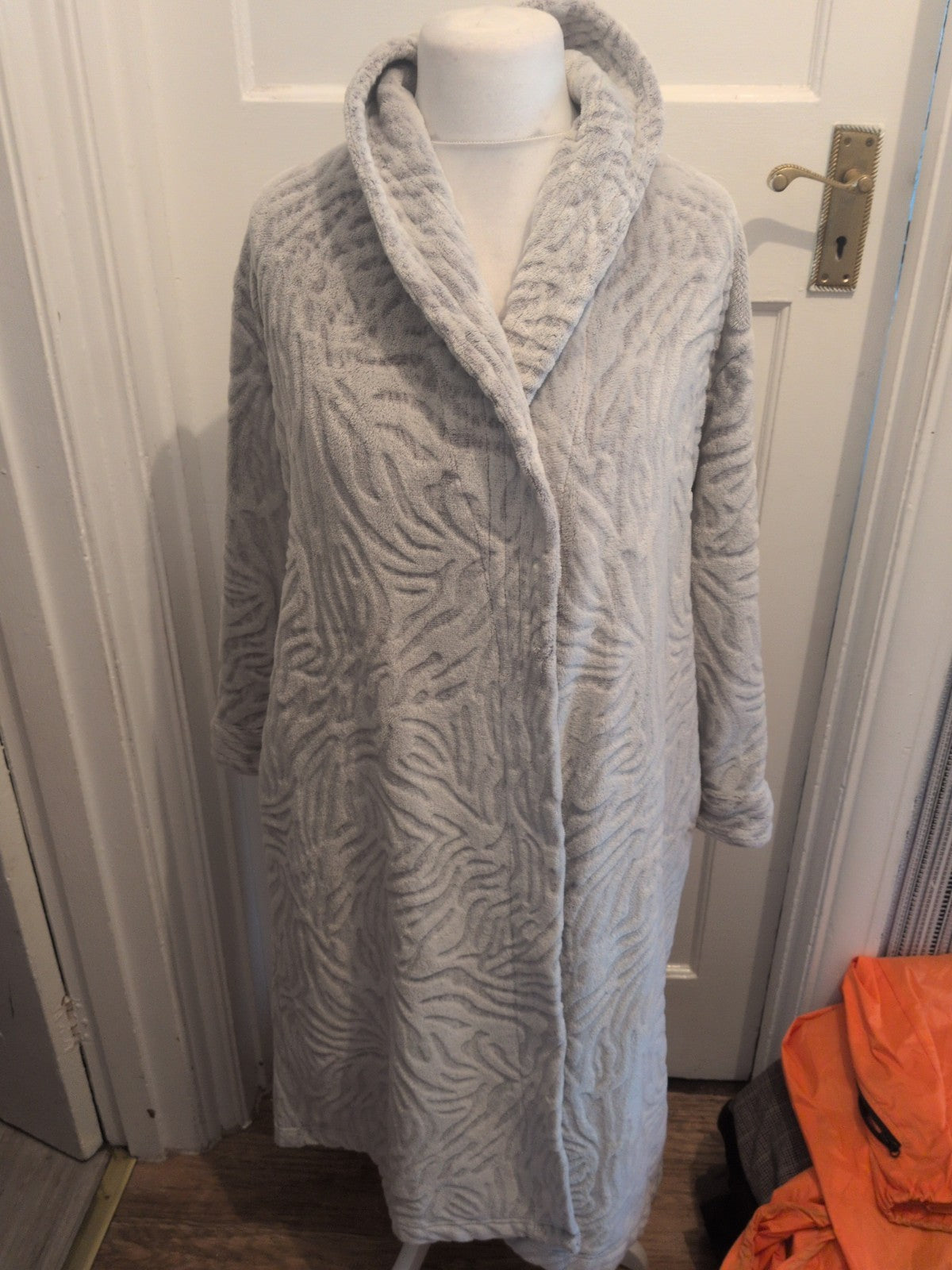 George Medium Pale Grey Fluffy Dressing Gown