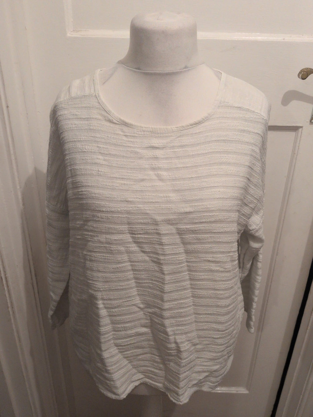 Ladies First Avenue Size M/L White Sequin Shoulder Long Sleeve Blouse
