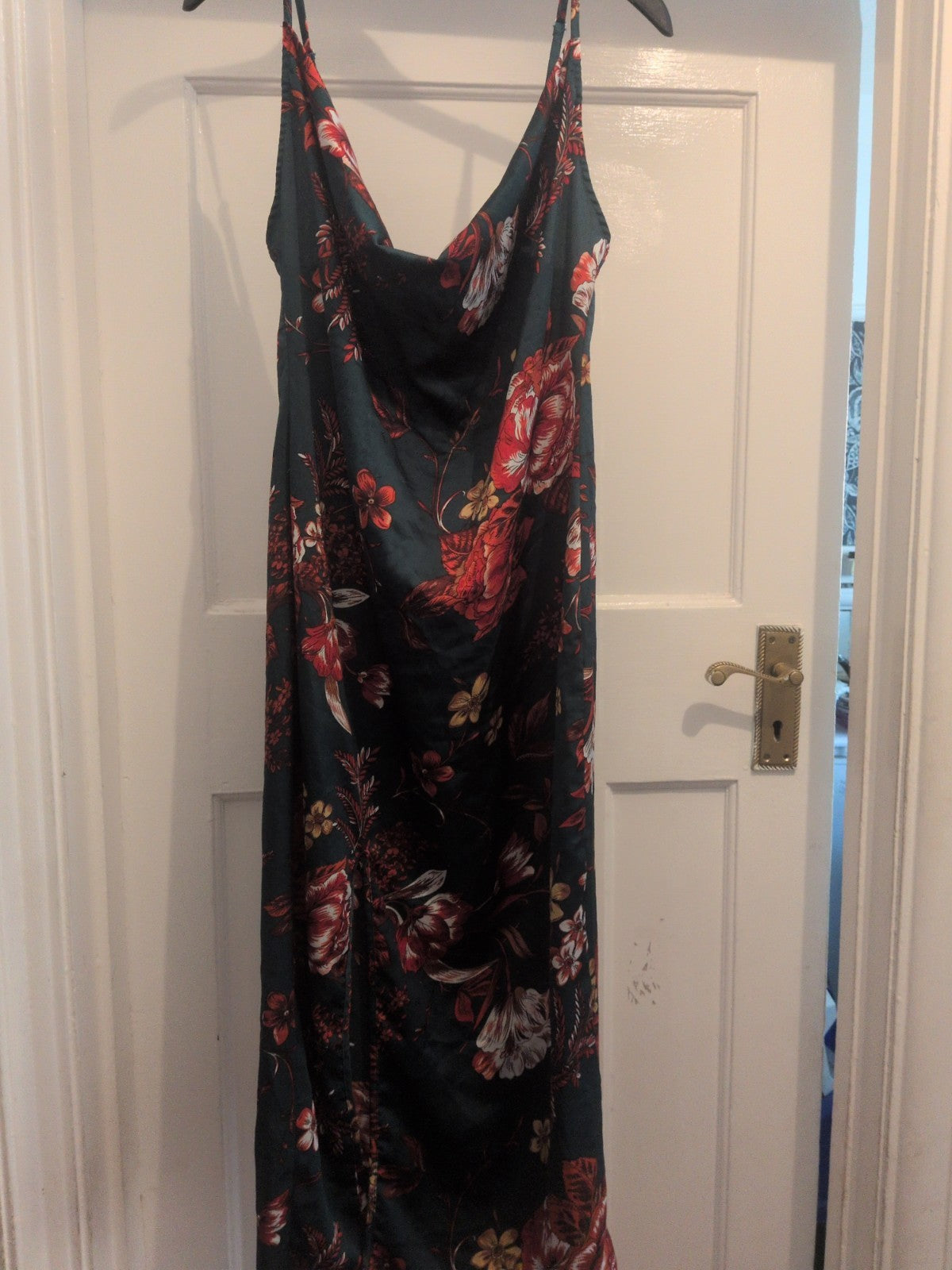 Prettylittlething 12 Green Red Floral Split Hem Sleeveless Dress