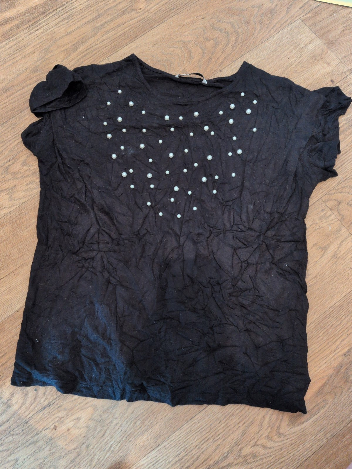 Tu 10 Black With "Pearl" Detail Short Sleeve Blouse