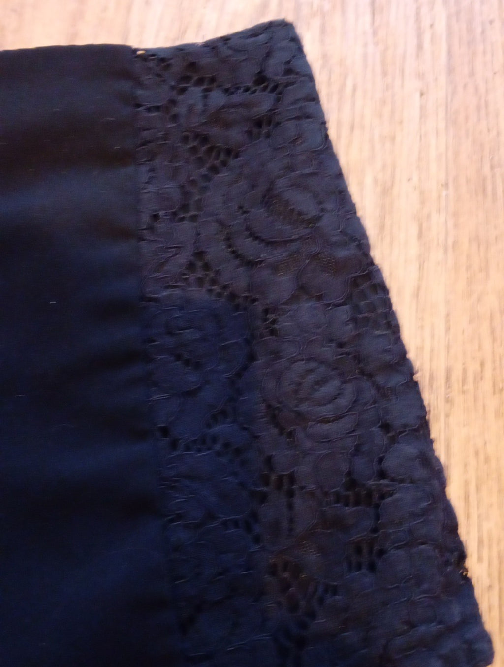 Ladies Forever21 Size XS Black Lace Hot Pants