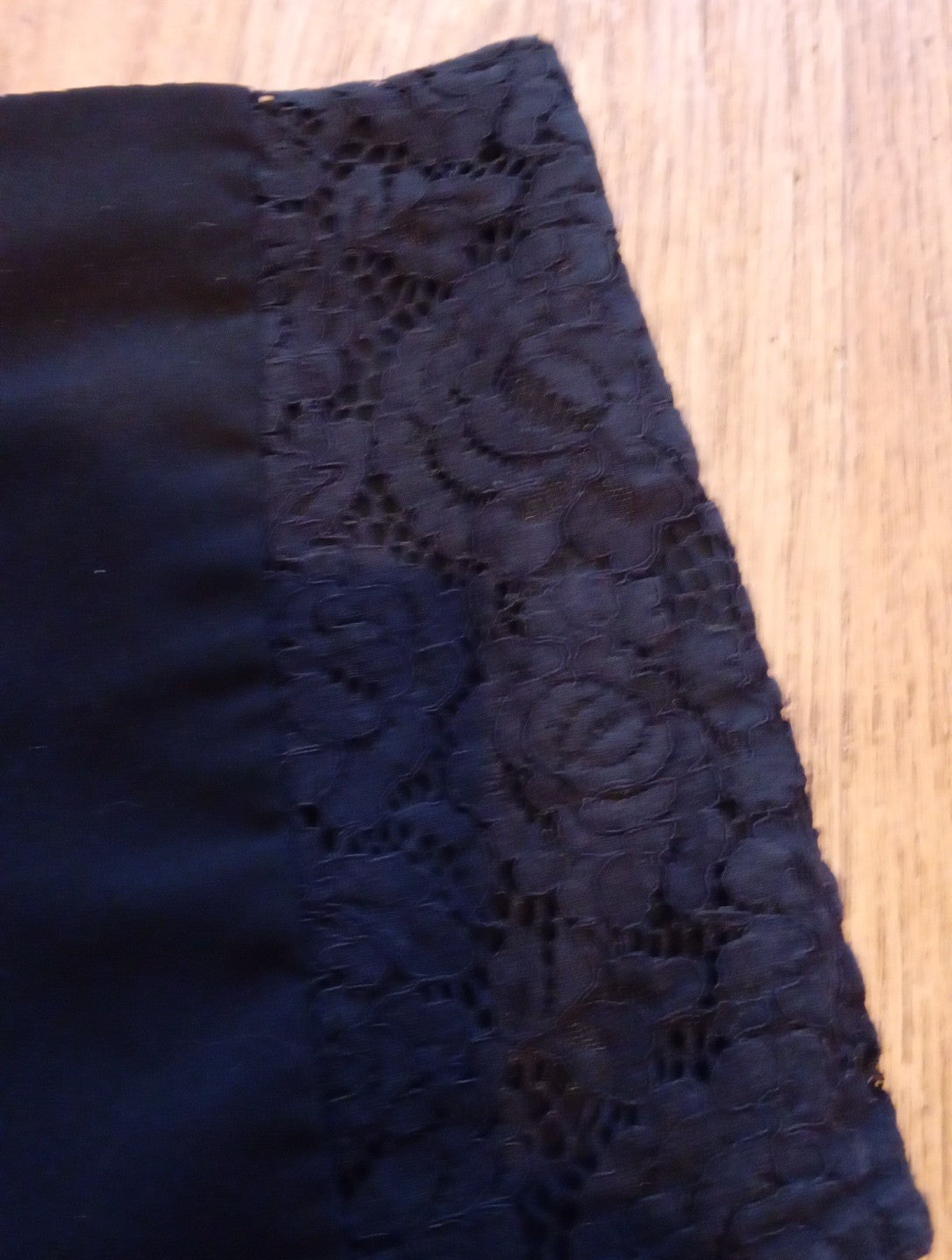 Ladies Forever21 Size XS Black Lace Hot Pants