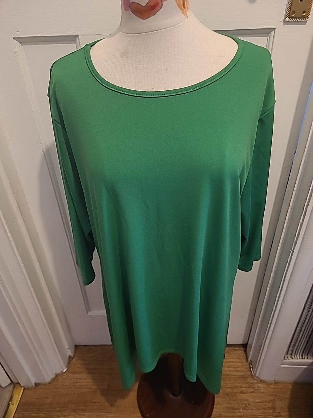 Ladies Size 4XL Bright Green Mid Sleeved Tshirt