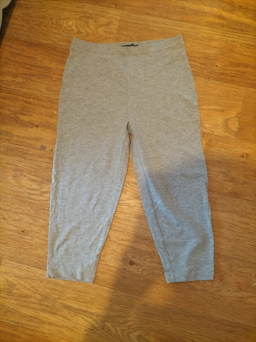 Ladies Primark Size 6 Grey Cropped Leggings