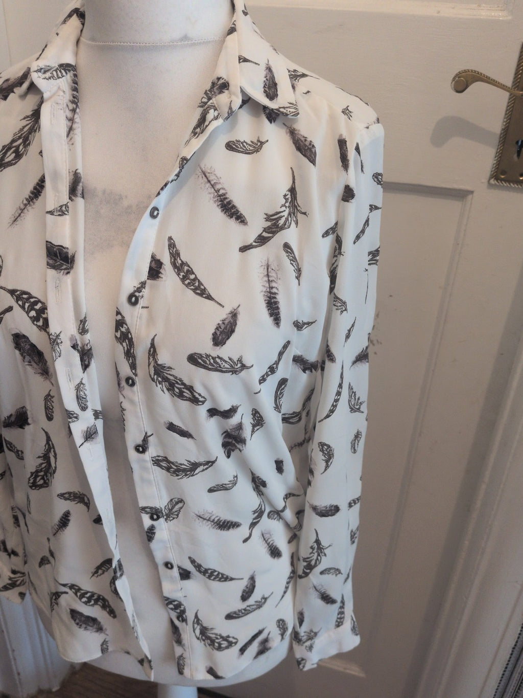 Ladies Long Sleeved Blouse Size 10 George Feathers