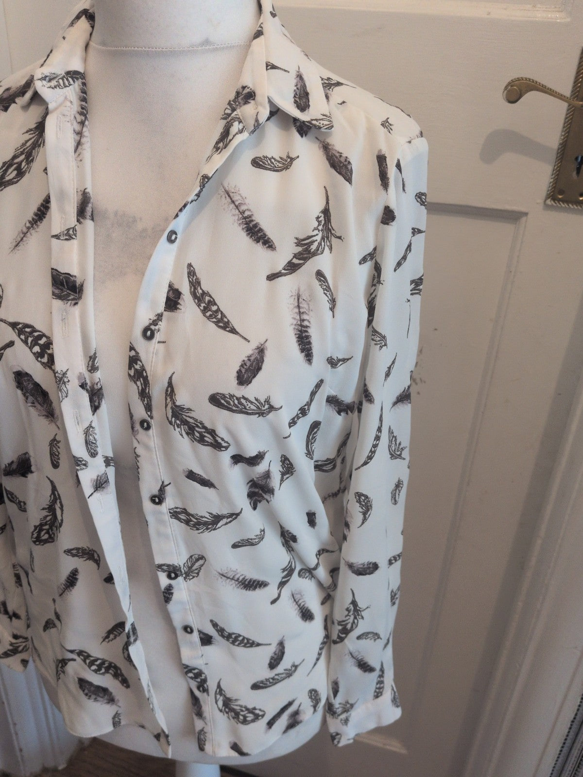 Ladies Long Sleeved Blouse Size 10 George Feathers