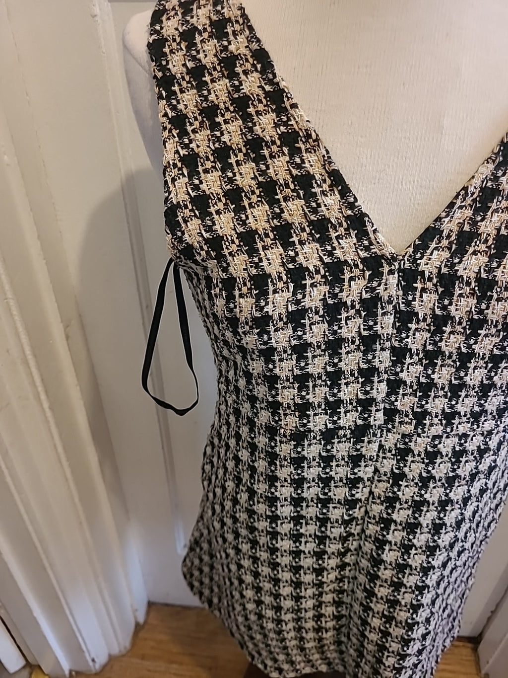Ladies Primark Size 6 Beige Black Sleeveless Dress