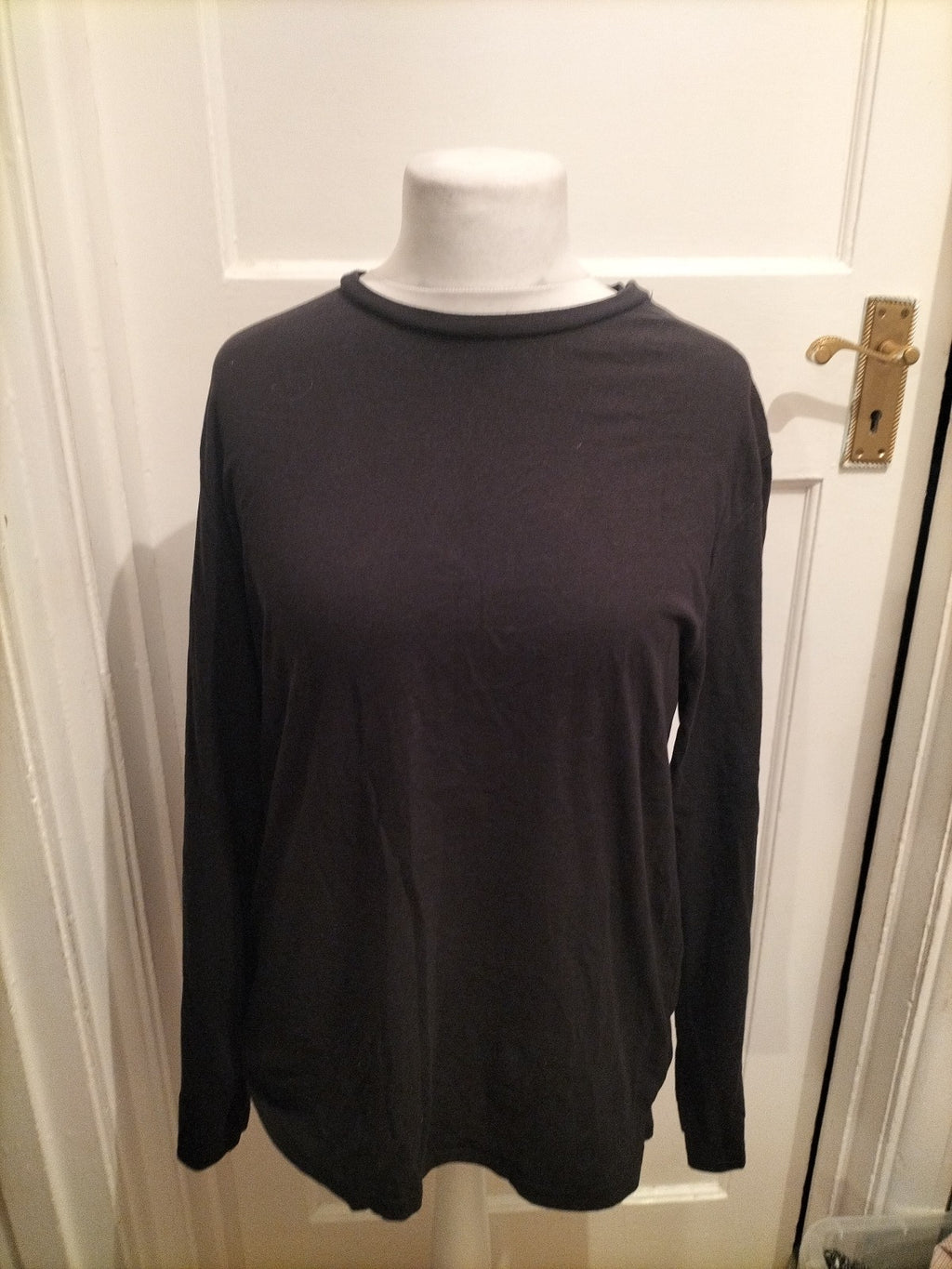 Mens Nutmeg Size L Black Long Sleeved Tshirt