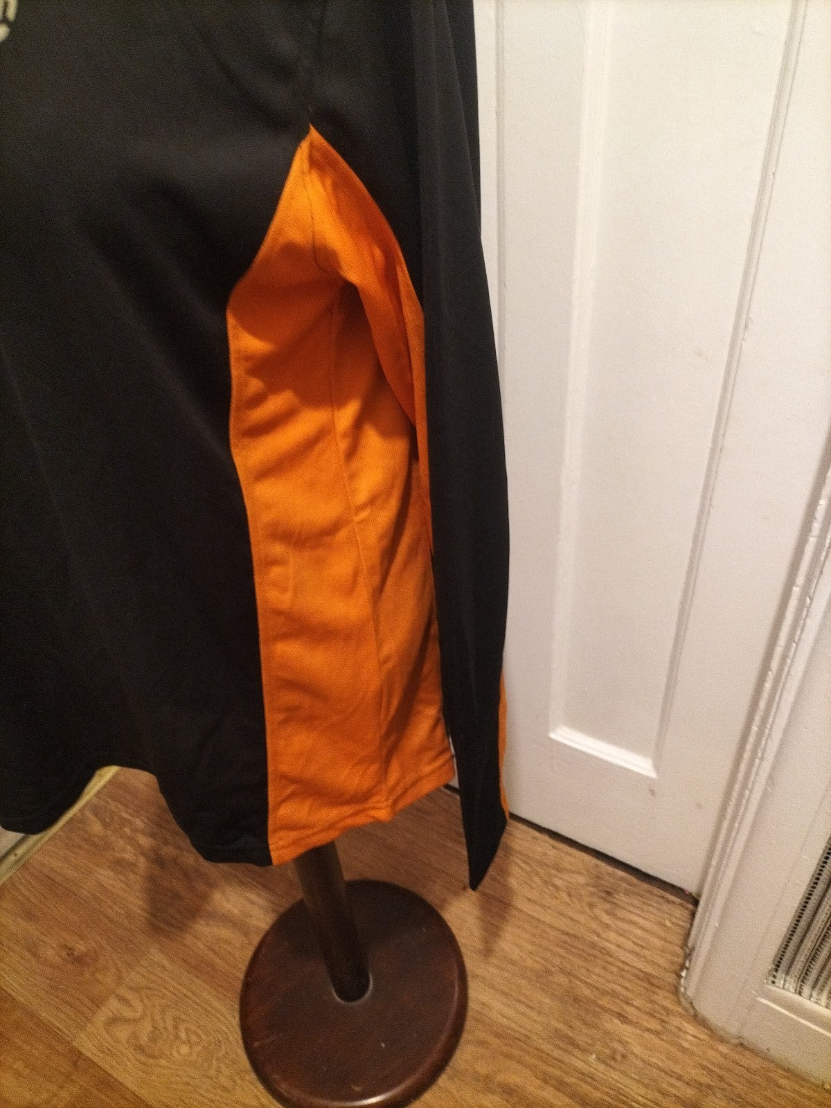 Brand New Mens Cool Max Size 42R Orange Black Long Sleeved Sports Tshirt