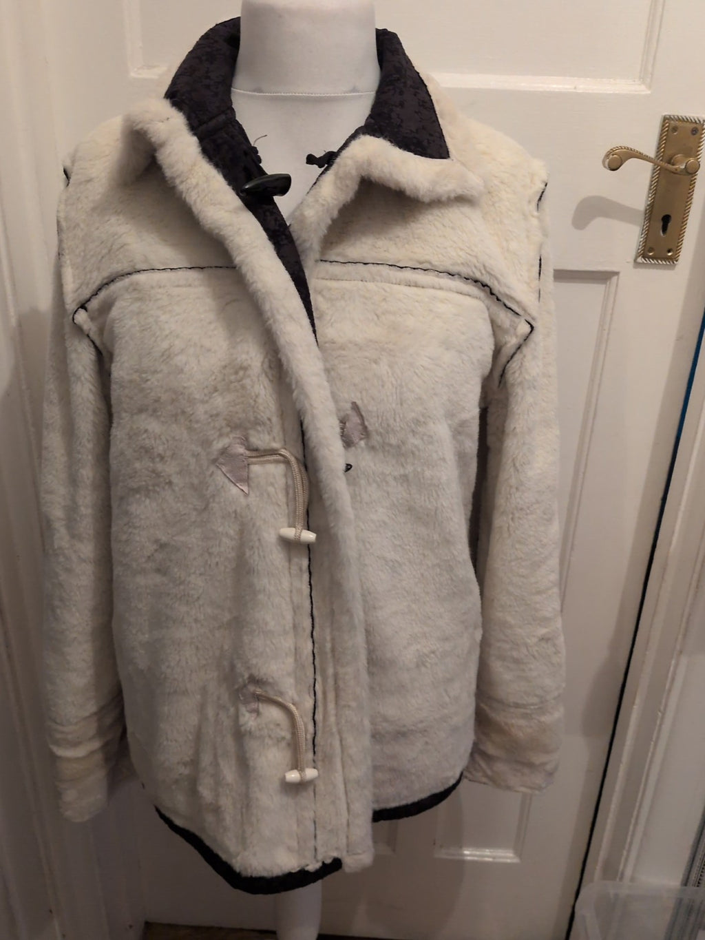 Medium White And Black Fluffy Tassel Fasten Jacket