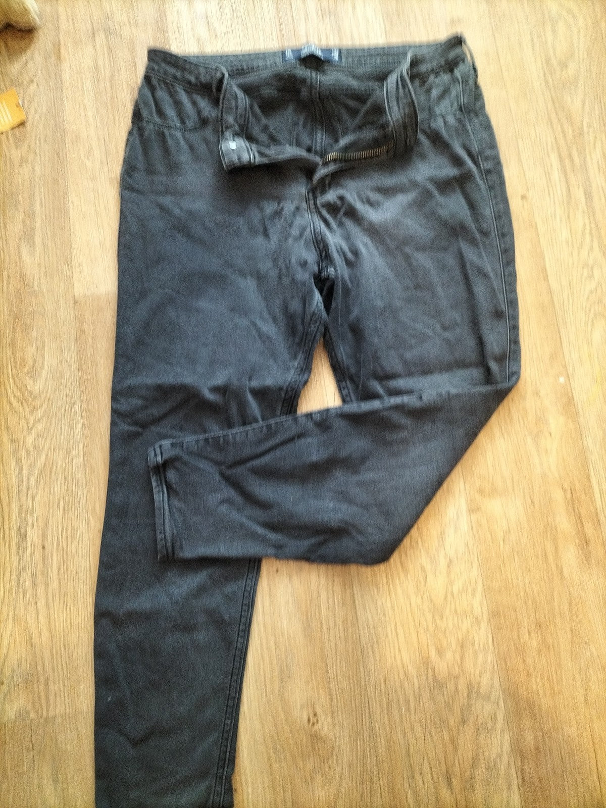 Ladies Hollister Size 33x26 Charcoal High Rise Jean