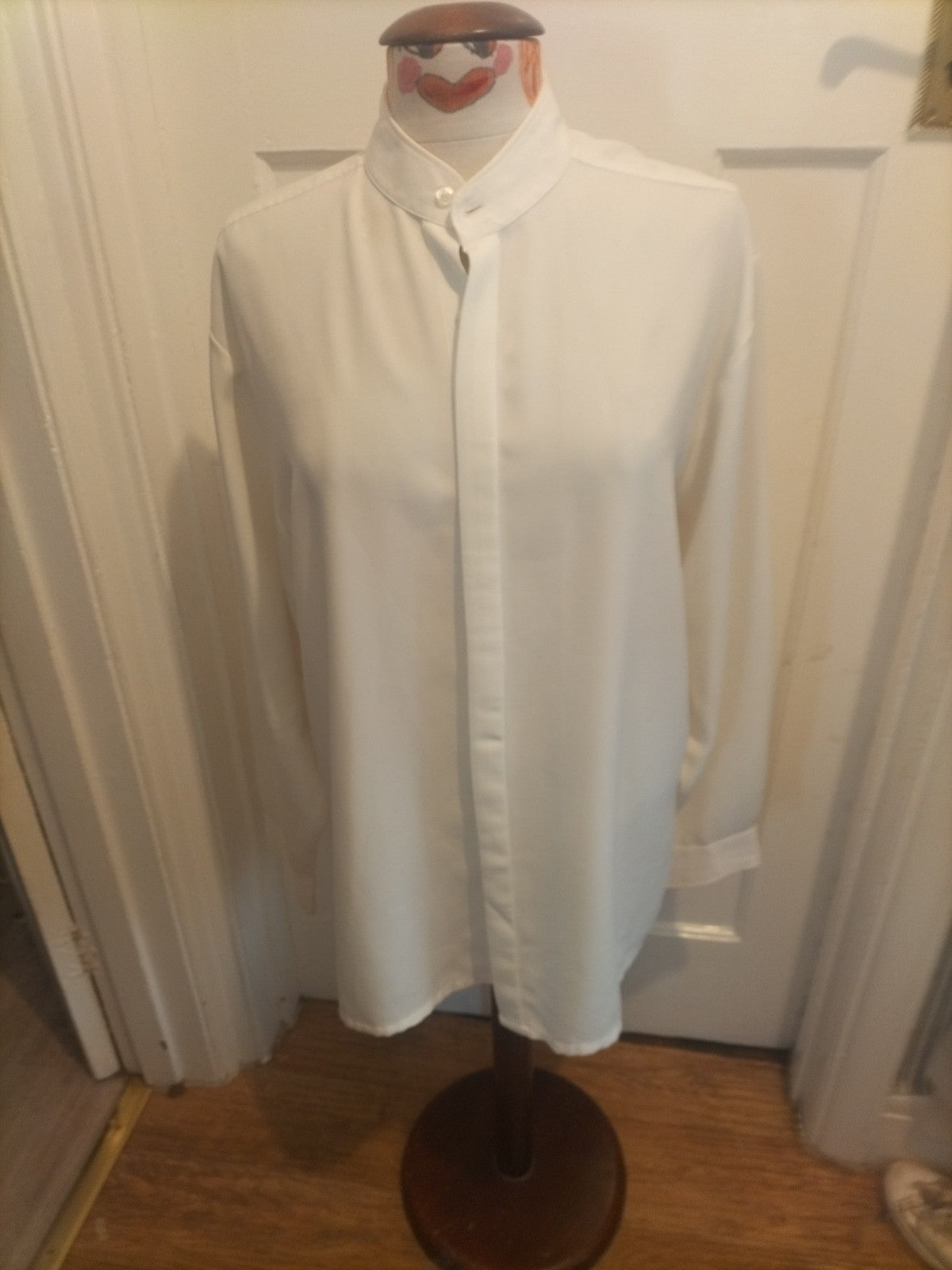 Mens Primo Size Medium White Long Sleeved Shirt