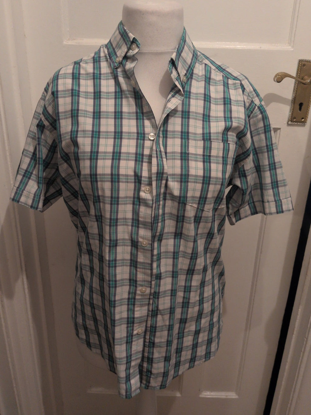 Tu Medium Green And White Check Short Sleeve Shirt