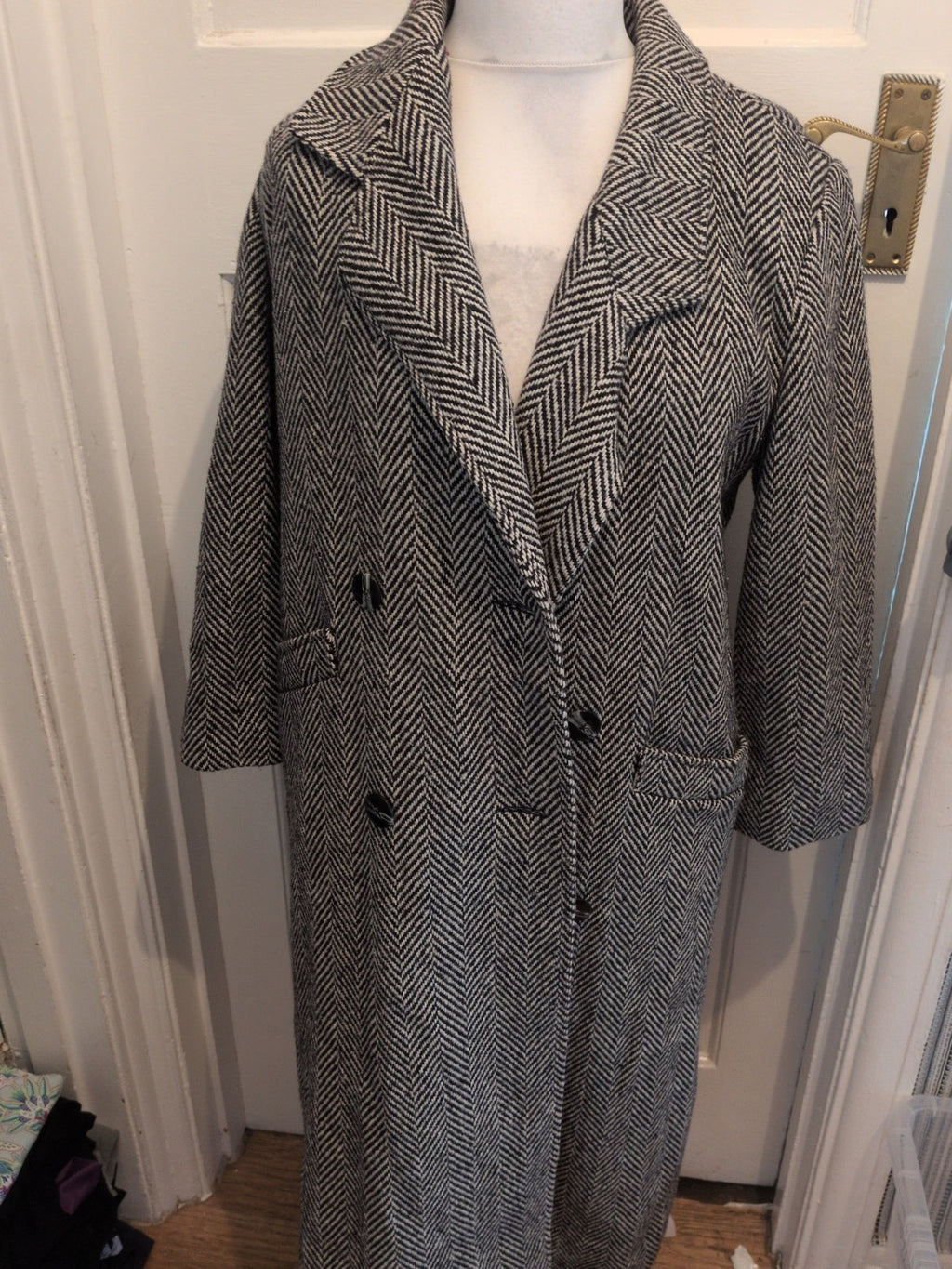 Richards 10 Black And White Long Length Lined Jacket