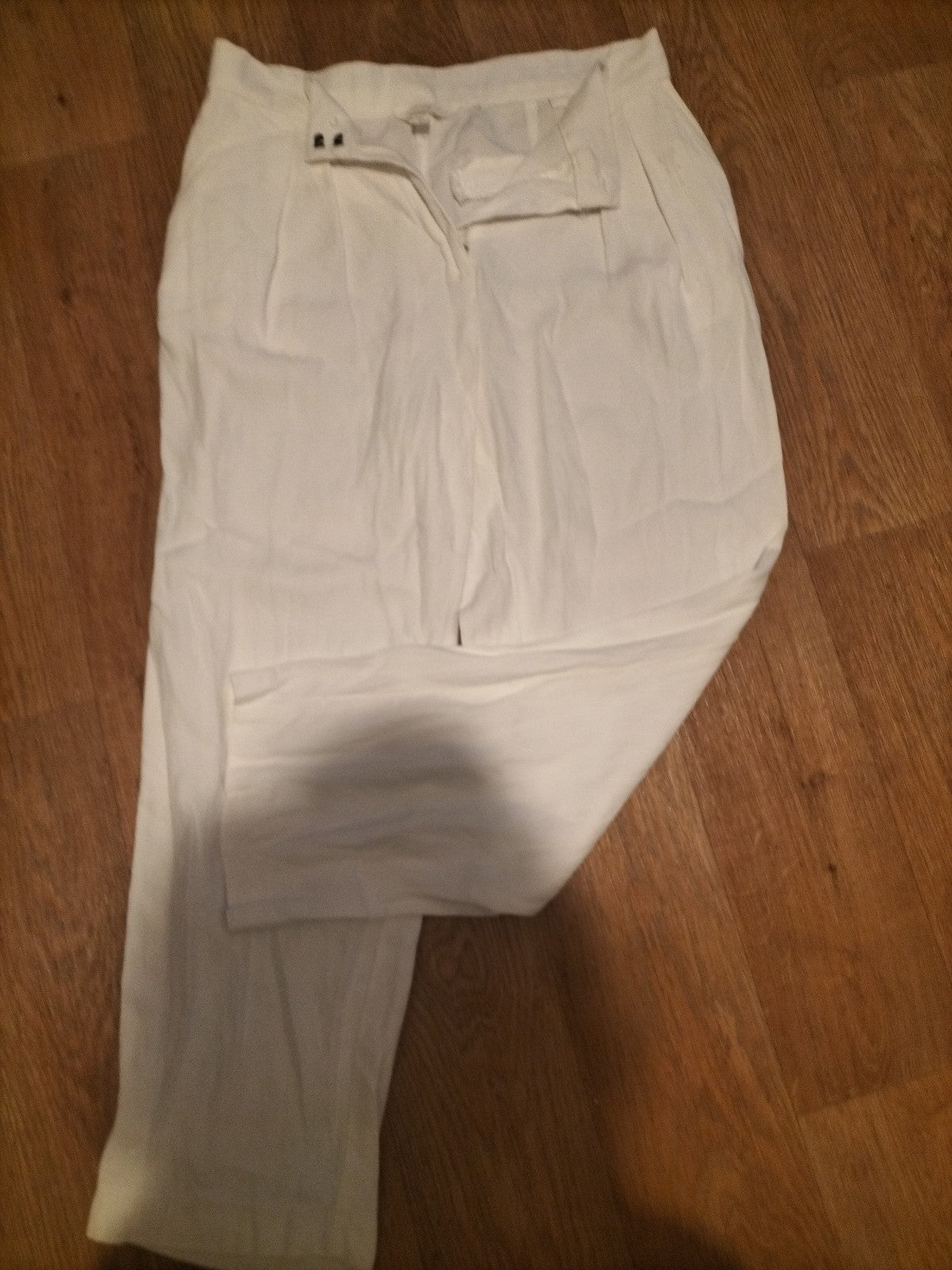 Ladies H&M Size 12 White Trousers