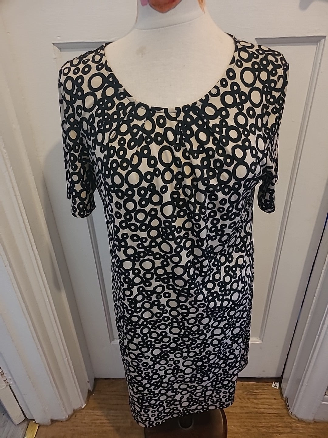 Ladies M+S Size 14 Light Brown Black Circle Design Short Sleeved Dress
