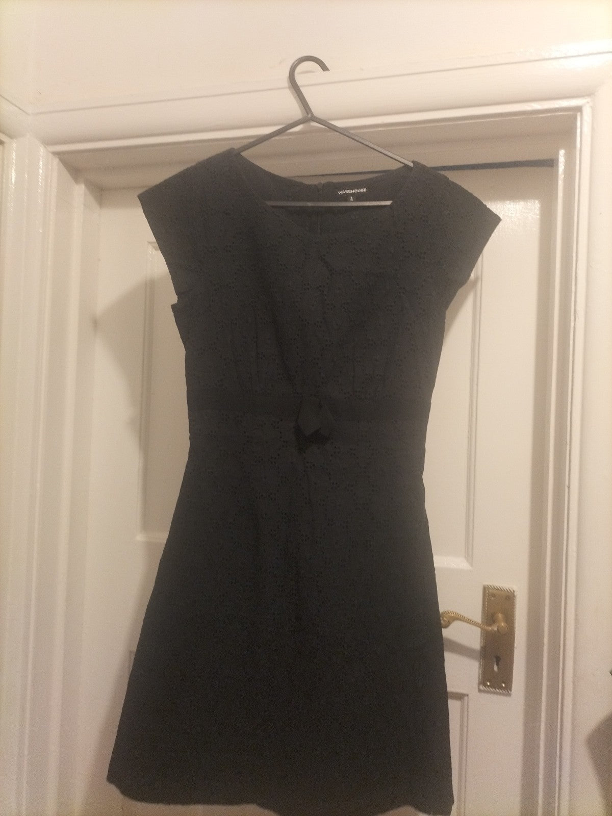 Ladies Warehouse Size 8 Black Sleeveless Detailed Midi Dress