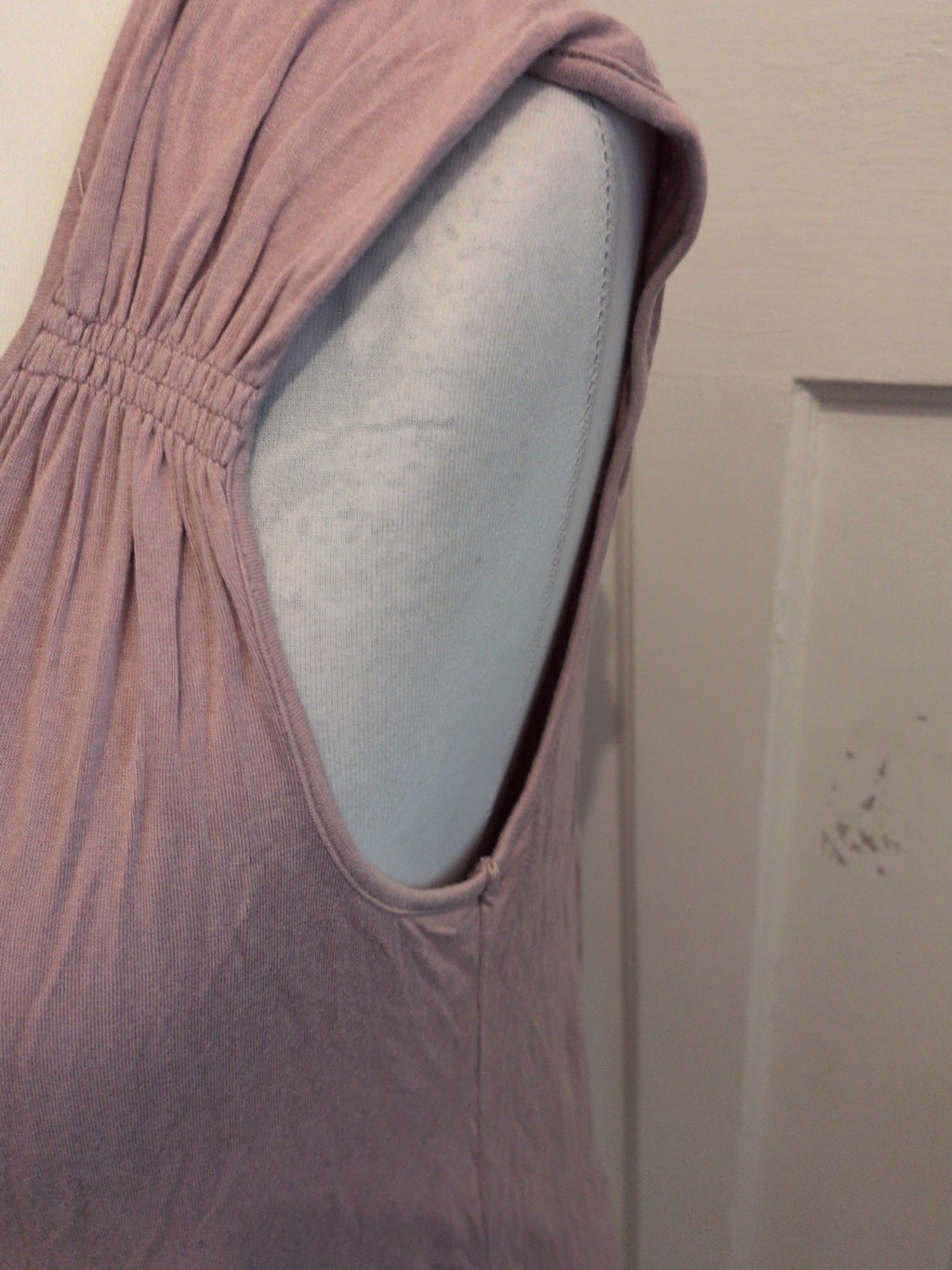 Edeis 16-18 Pale Purple Sleeveless Blouse