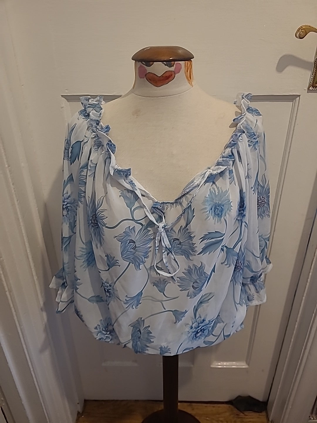 Ladies 4XL Pale Blue Toned Floral Bubble Hem Blouse