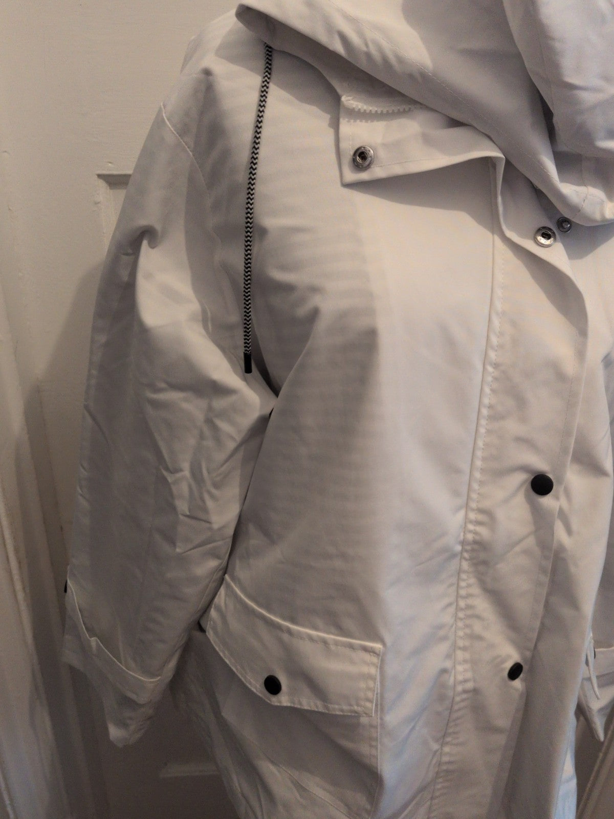 Ladies XL White Rain Coat Hooded Zipped