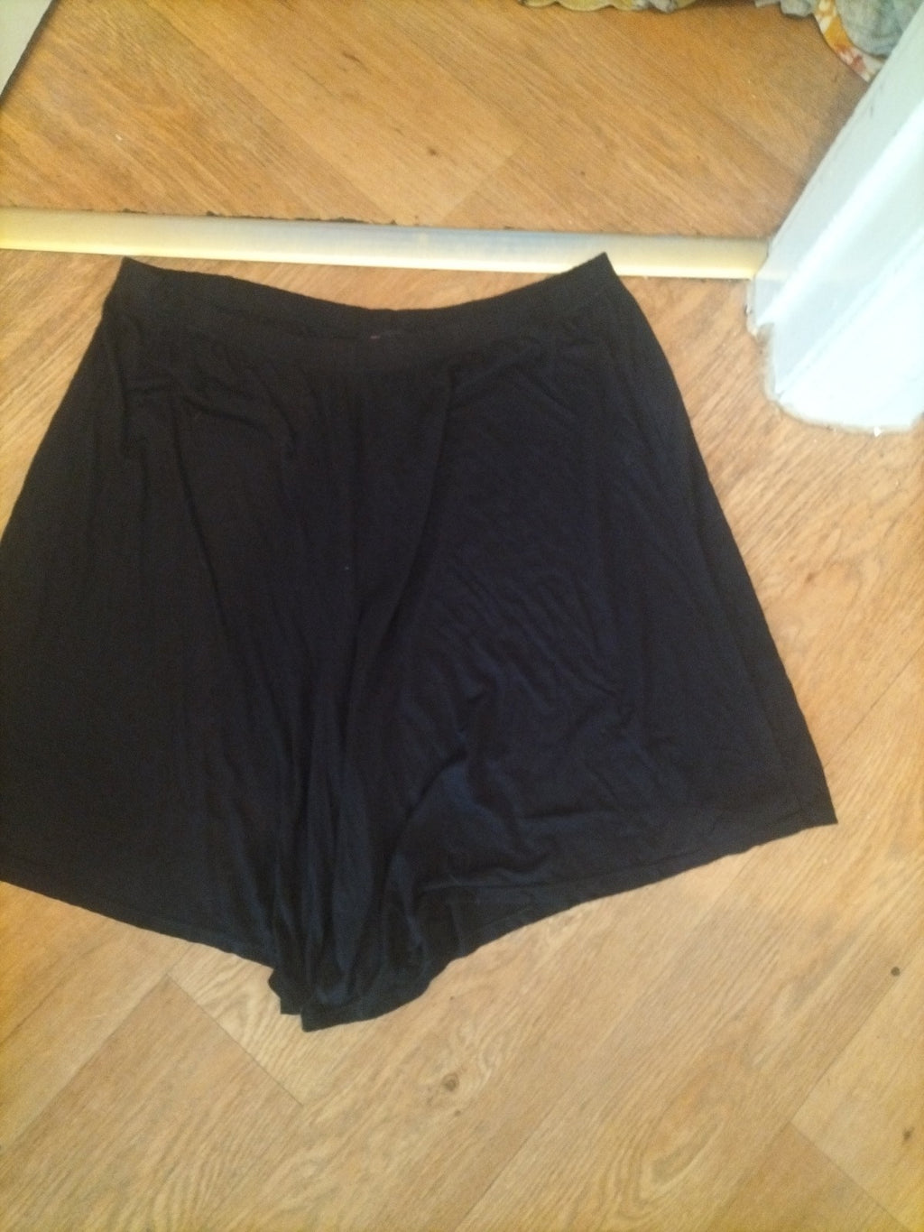 Ladies Yours Size 22 Black Midi Flare Skirt Elasticated