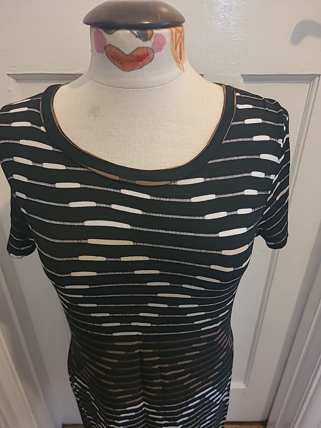 Ladies Elisabetta Villa Size Medium Black White Brown Striped Short Sleeved...