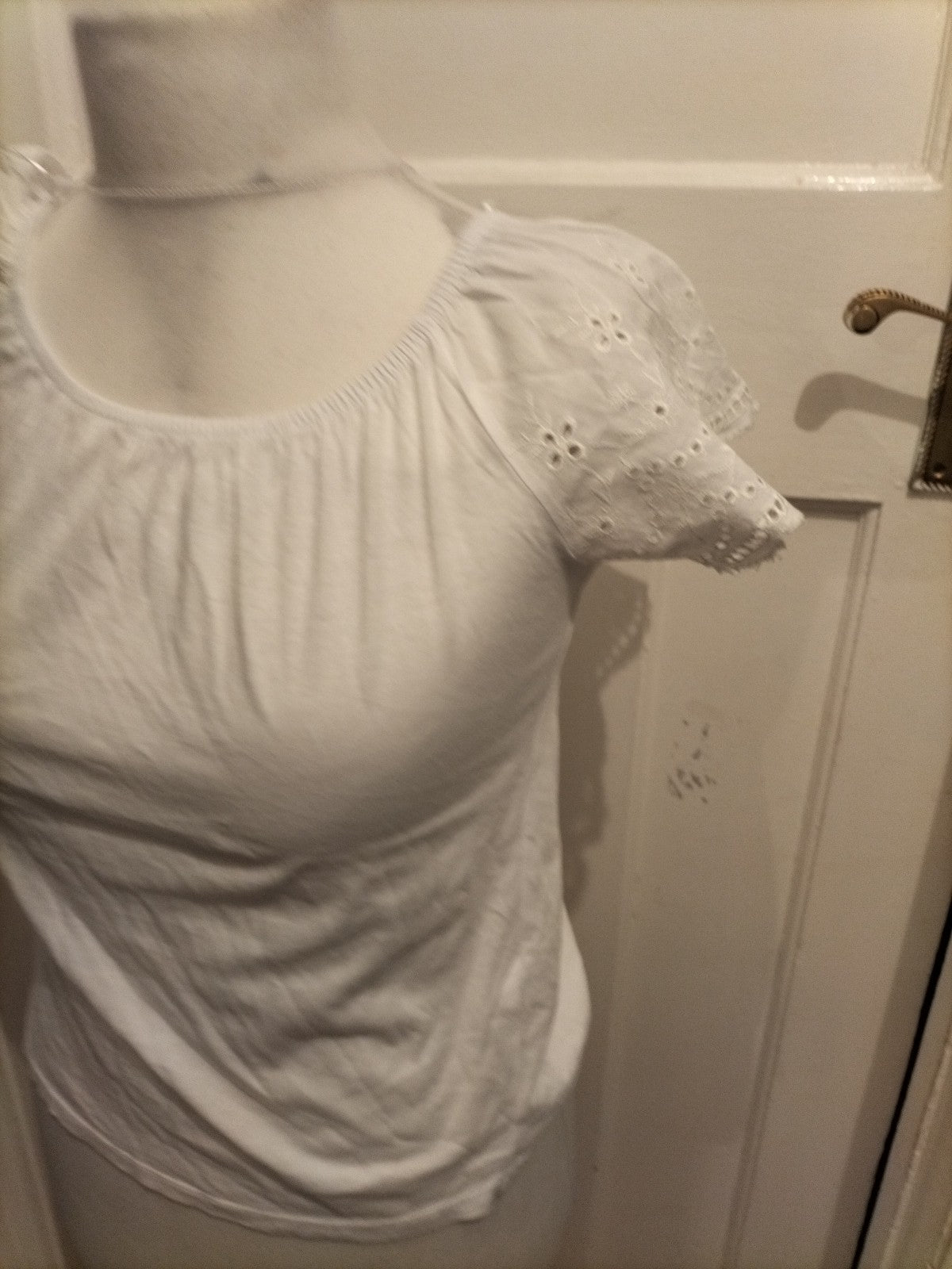 Ladies New Look Size 6 White Short Sleeve Wide Neck T-shirt