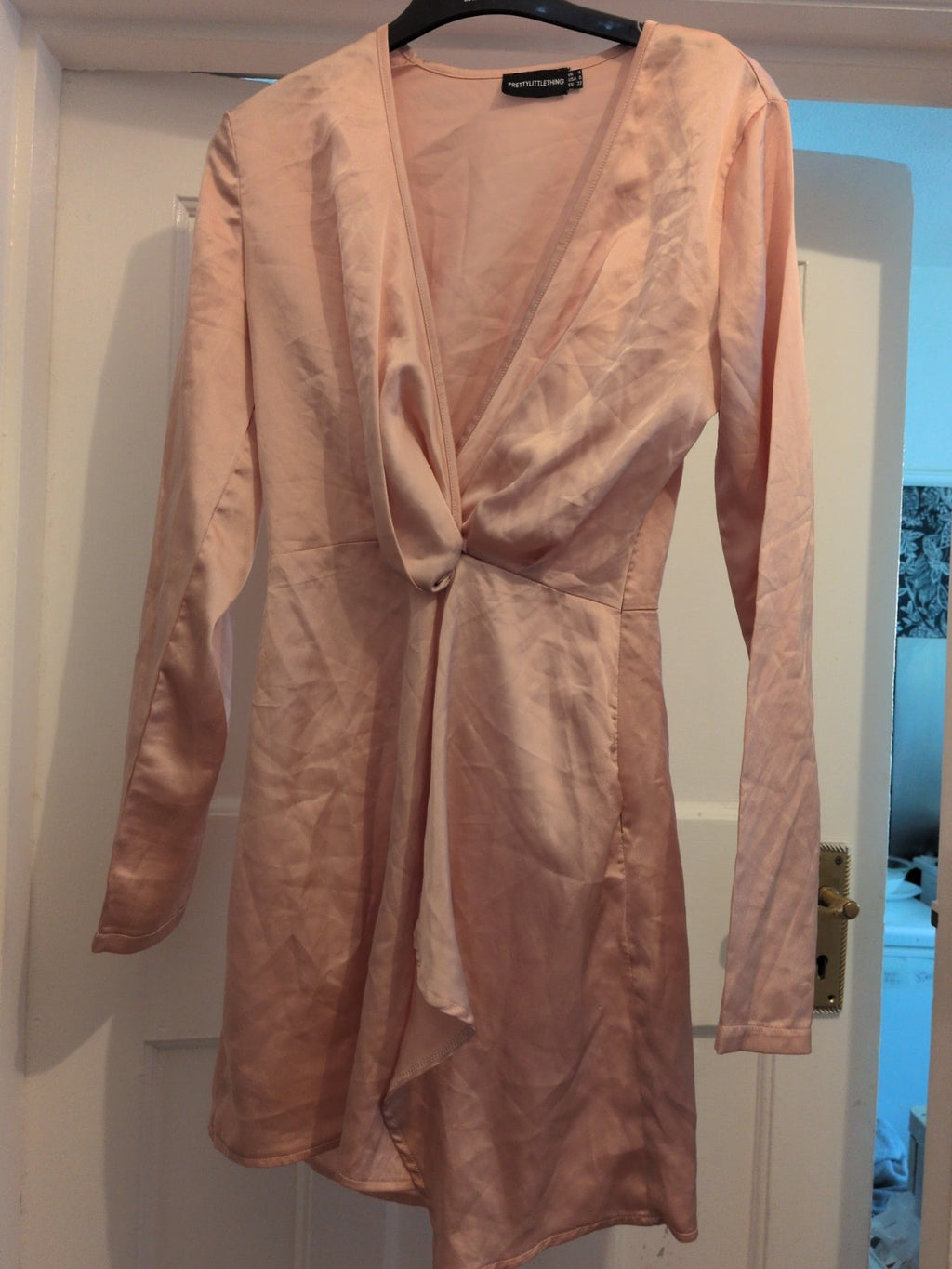 Prettylittlething 4 Pink V Neck Long Sleeve Dress