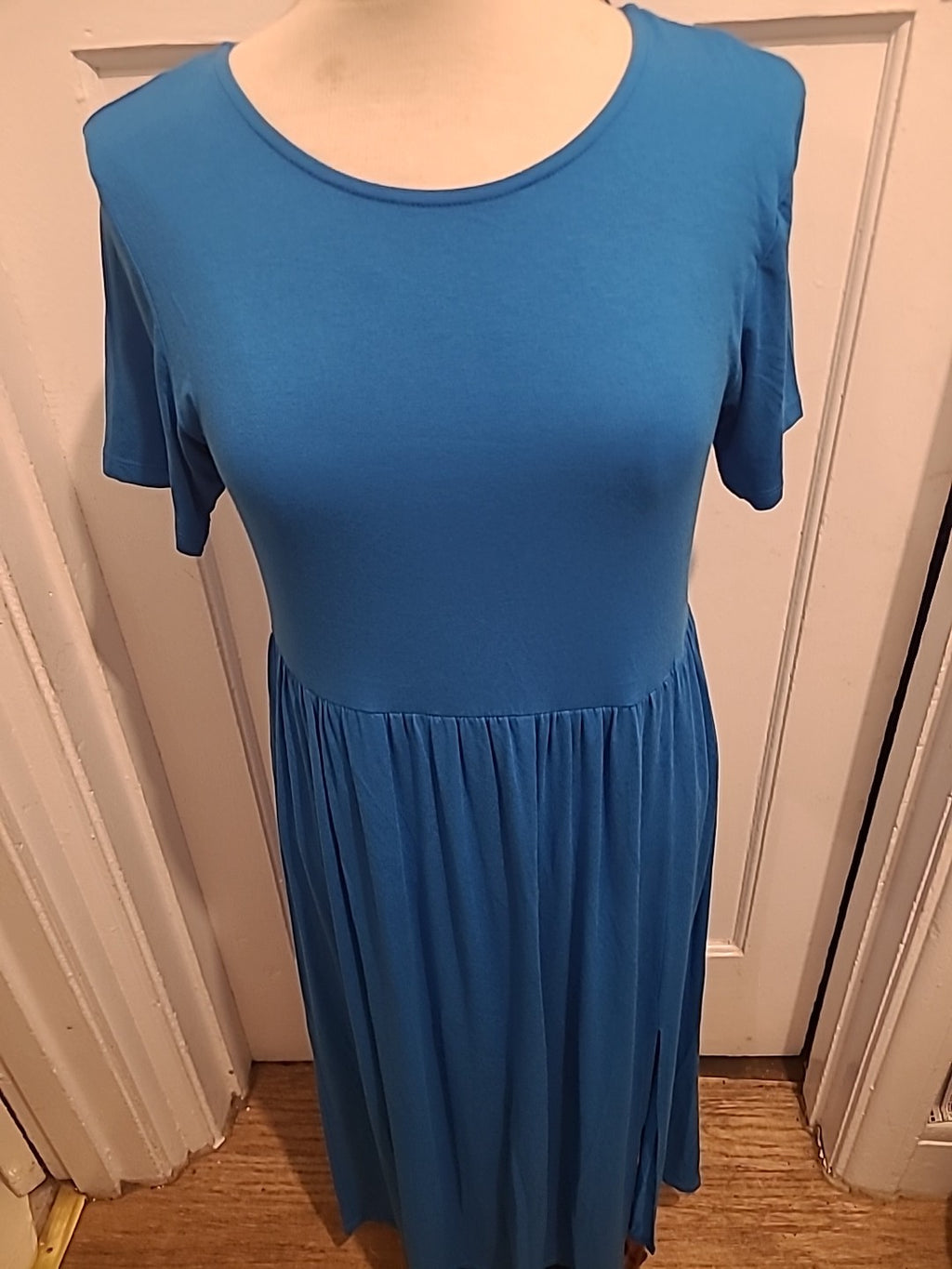 Ladies Select Size M Blue Short Sleeved Long Length Dress Immaculate