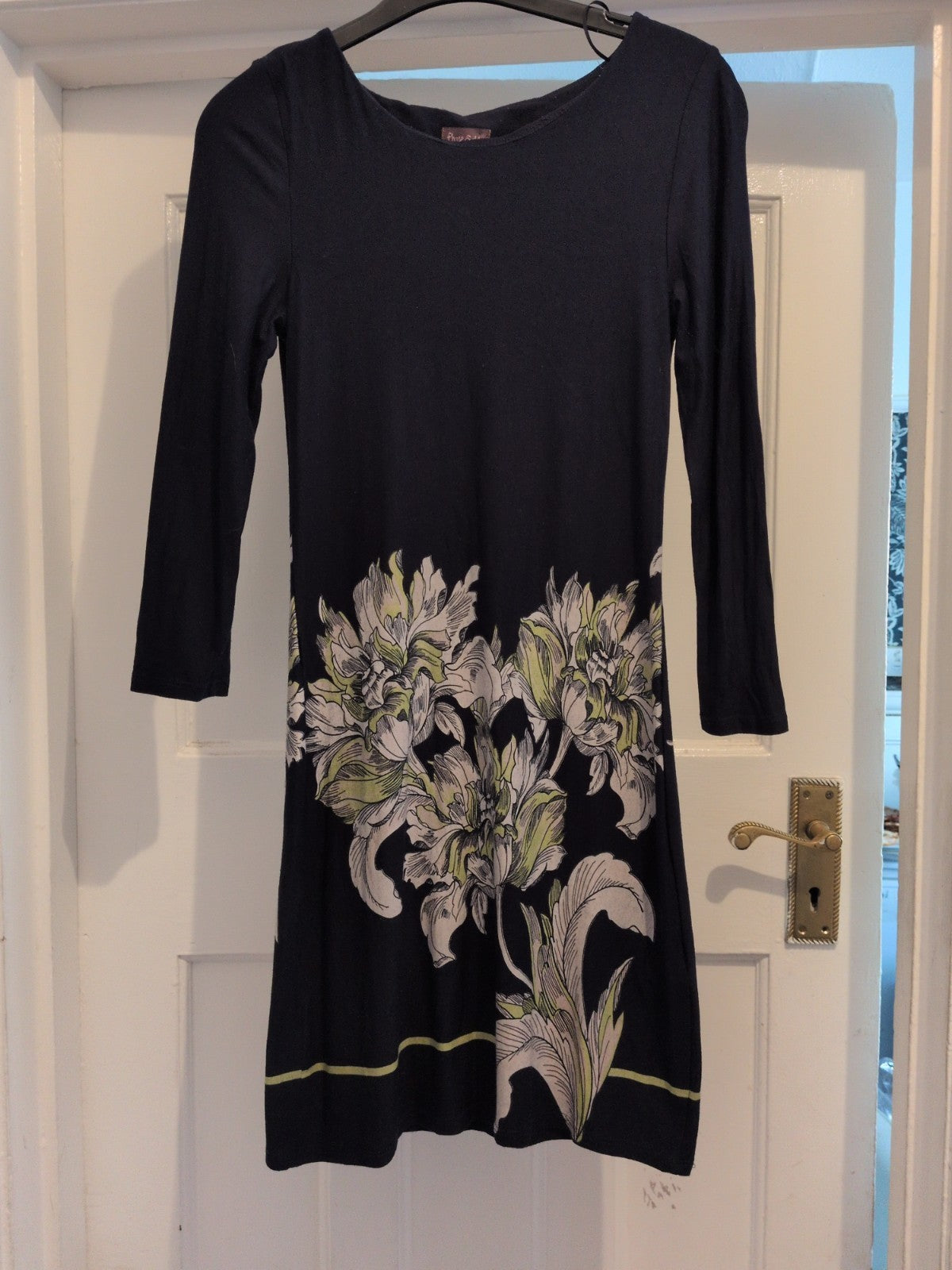 Ladies Phase Eight 8 Navy Flower Long Sleeve Pencil Dress