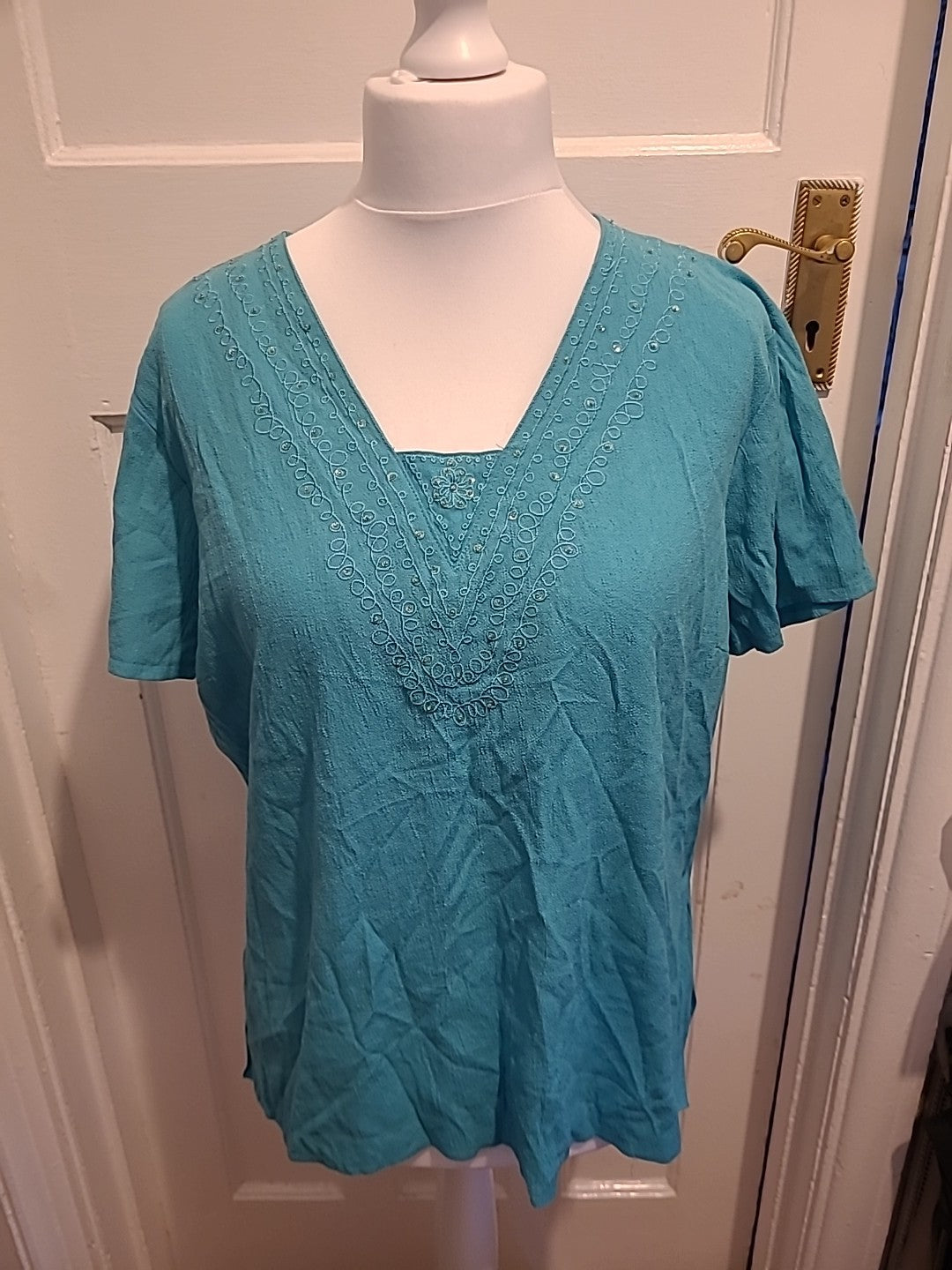 Ladies EWM Size 20 Turquoise V Neck Short Sleeved Blouse