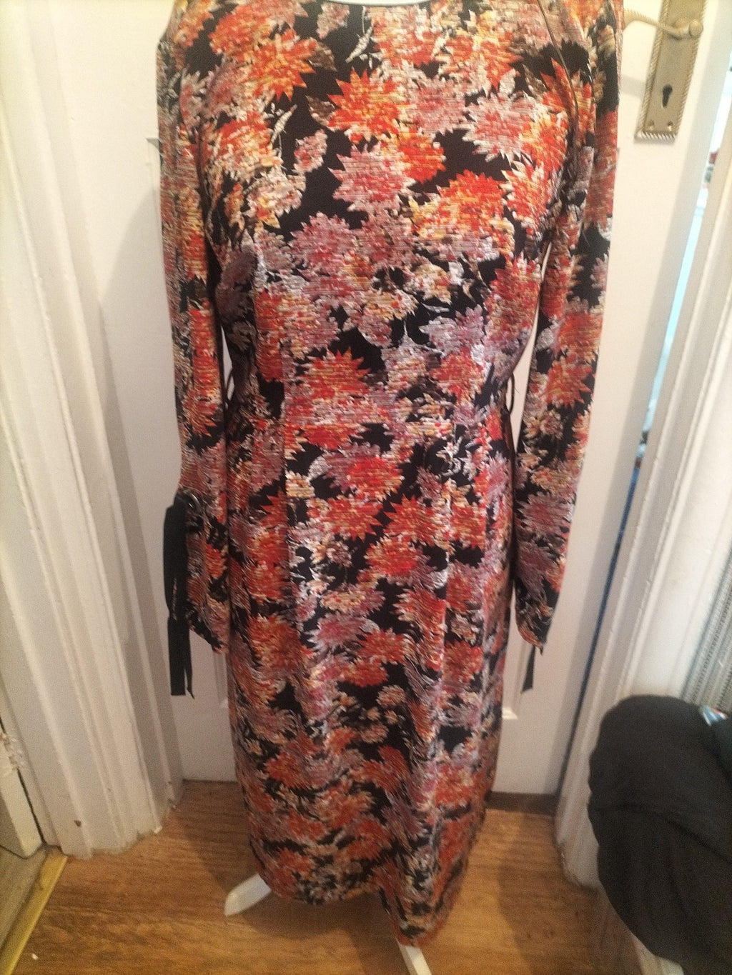 Ladies Primark Size 12 Black/Orange/Red Floral Long Sleeved Dress