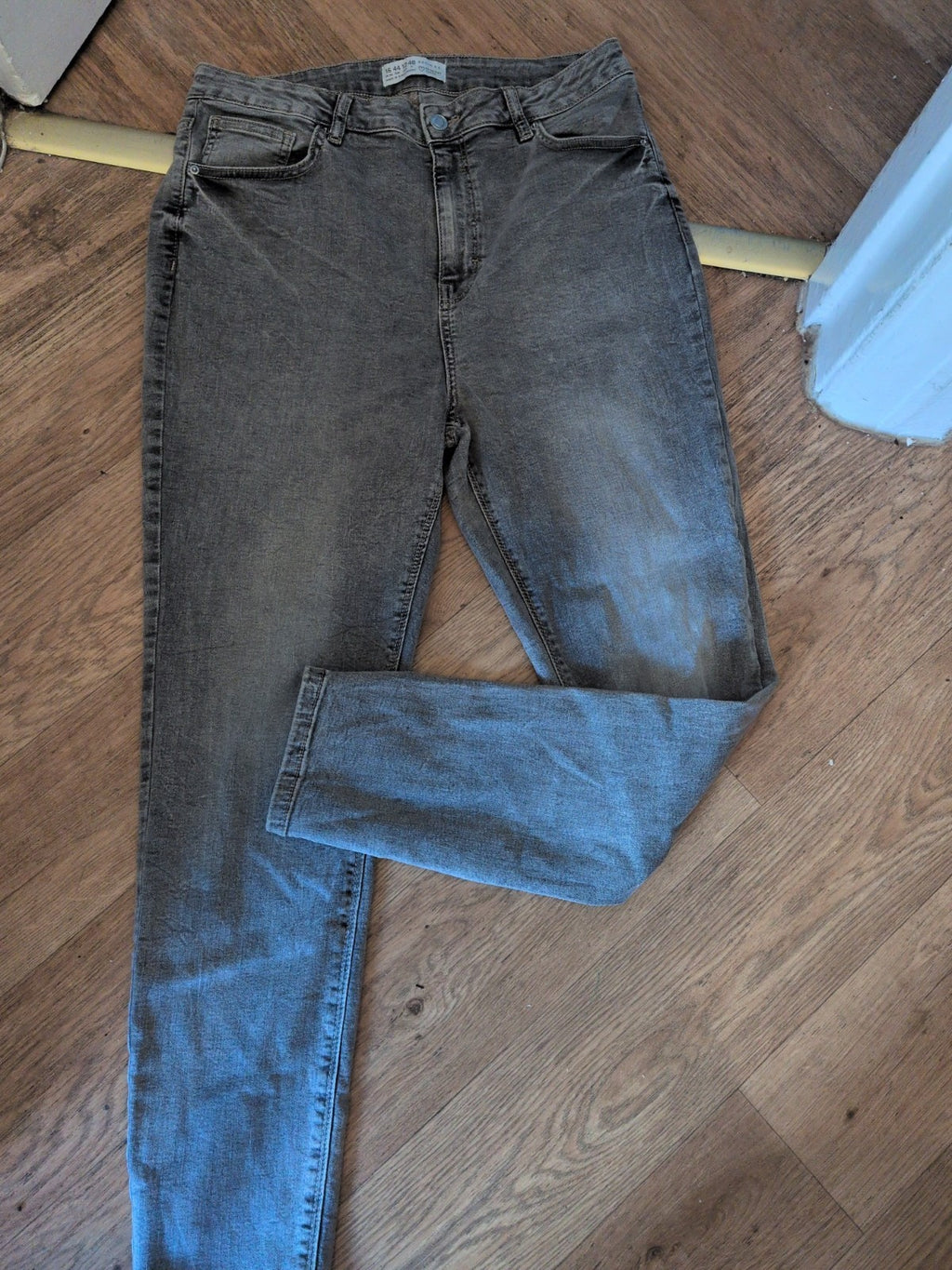 Ladies Denim&Co Size 16 Grey Jeans Skinny