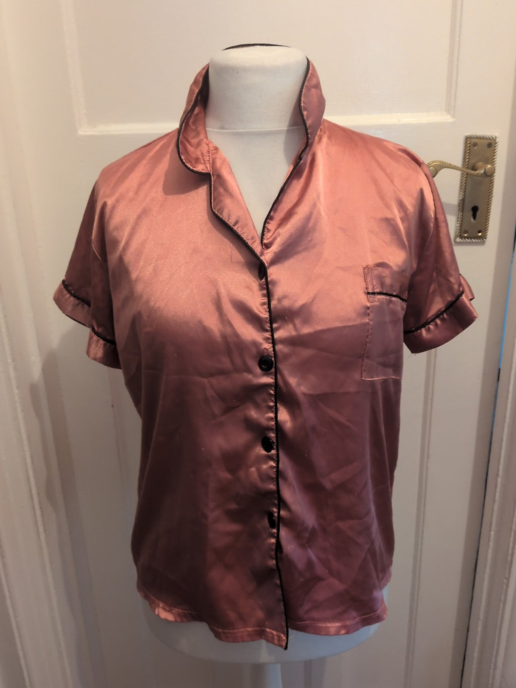 Ladies Size L Pink Collared Short Sleeved Pyjama Shirt