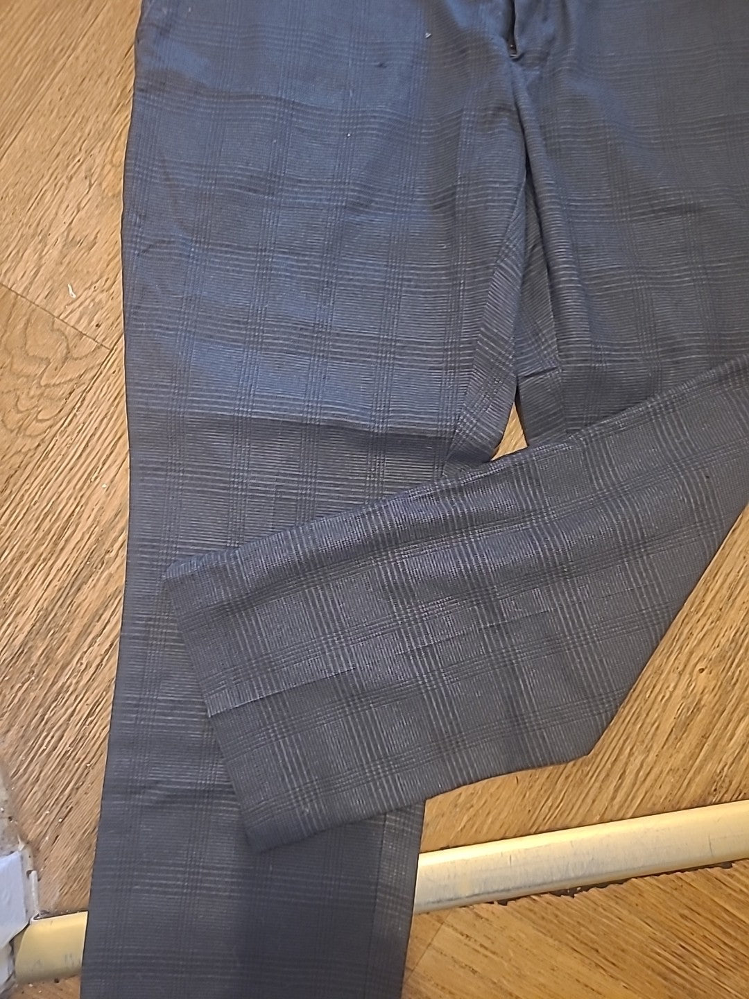 Mens Goodthreads Size 35x28 Grey Check Trousers